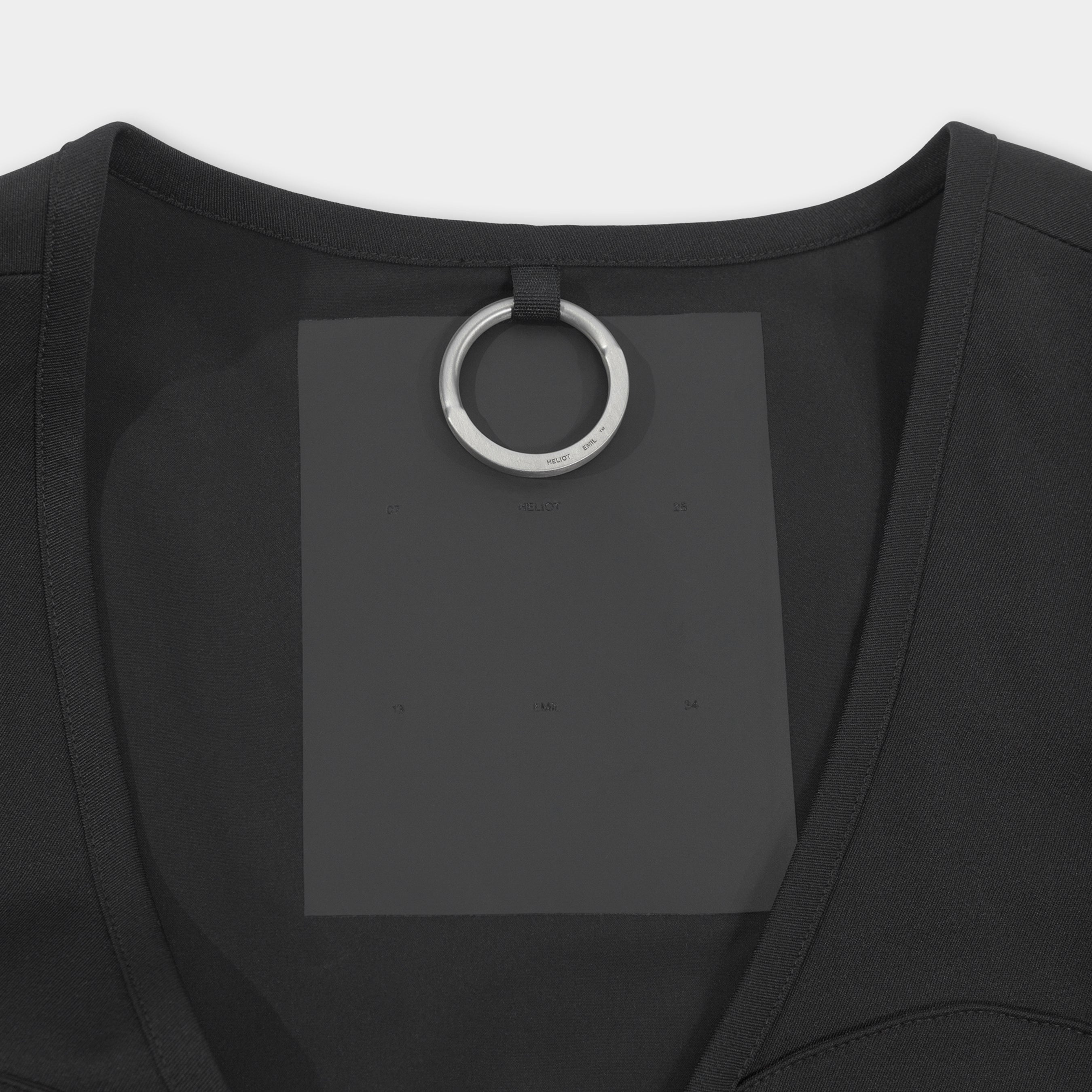 HE, product: GIRTH VEST (Fig. 7)