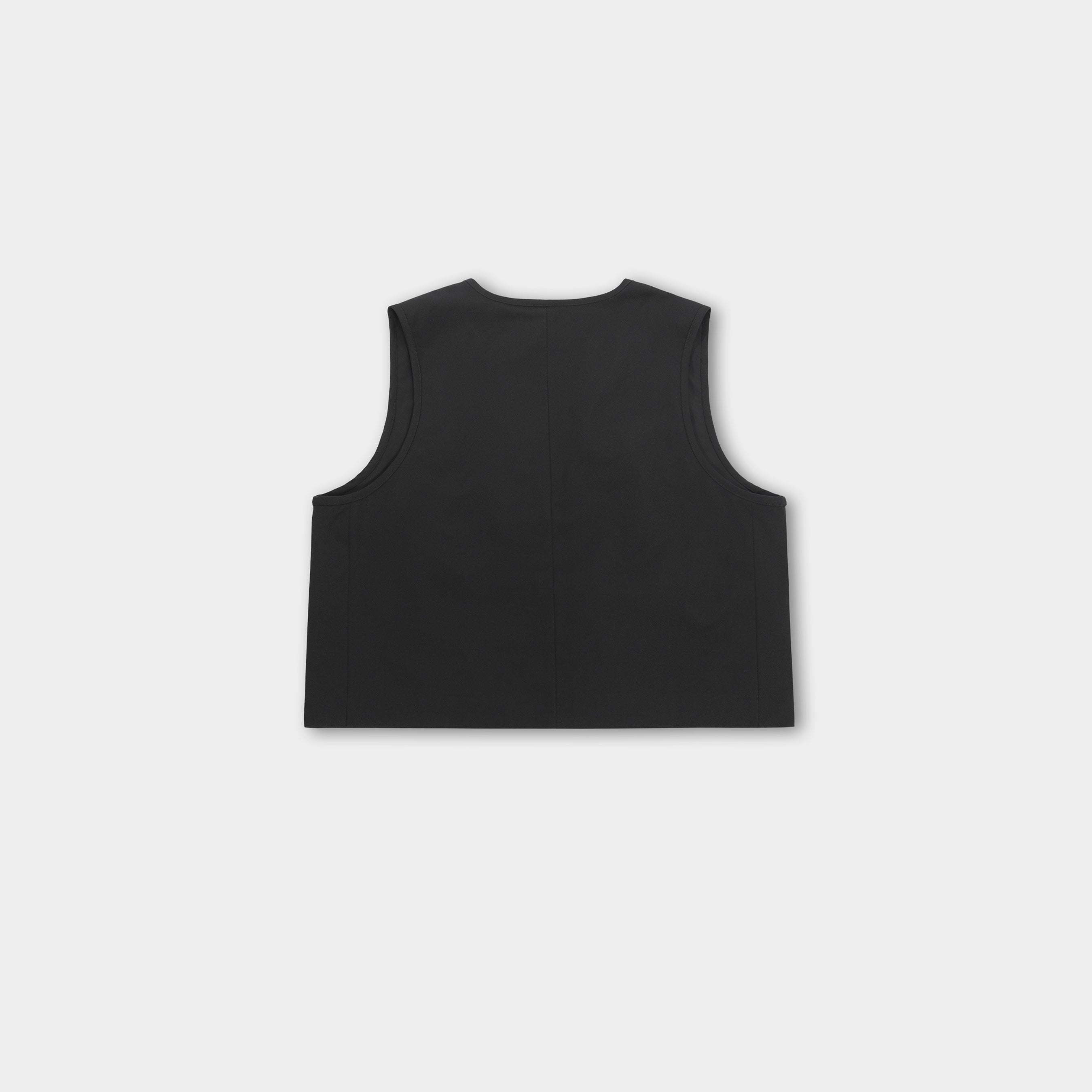HE, product: GIRTH VEST (Fig. 8)