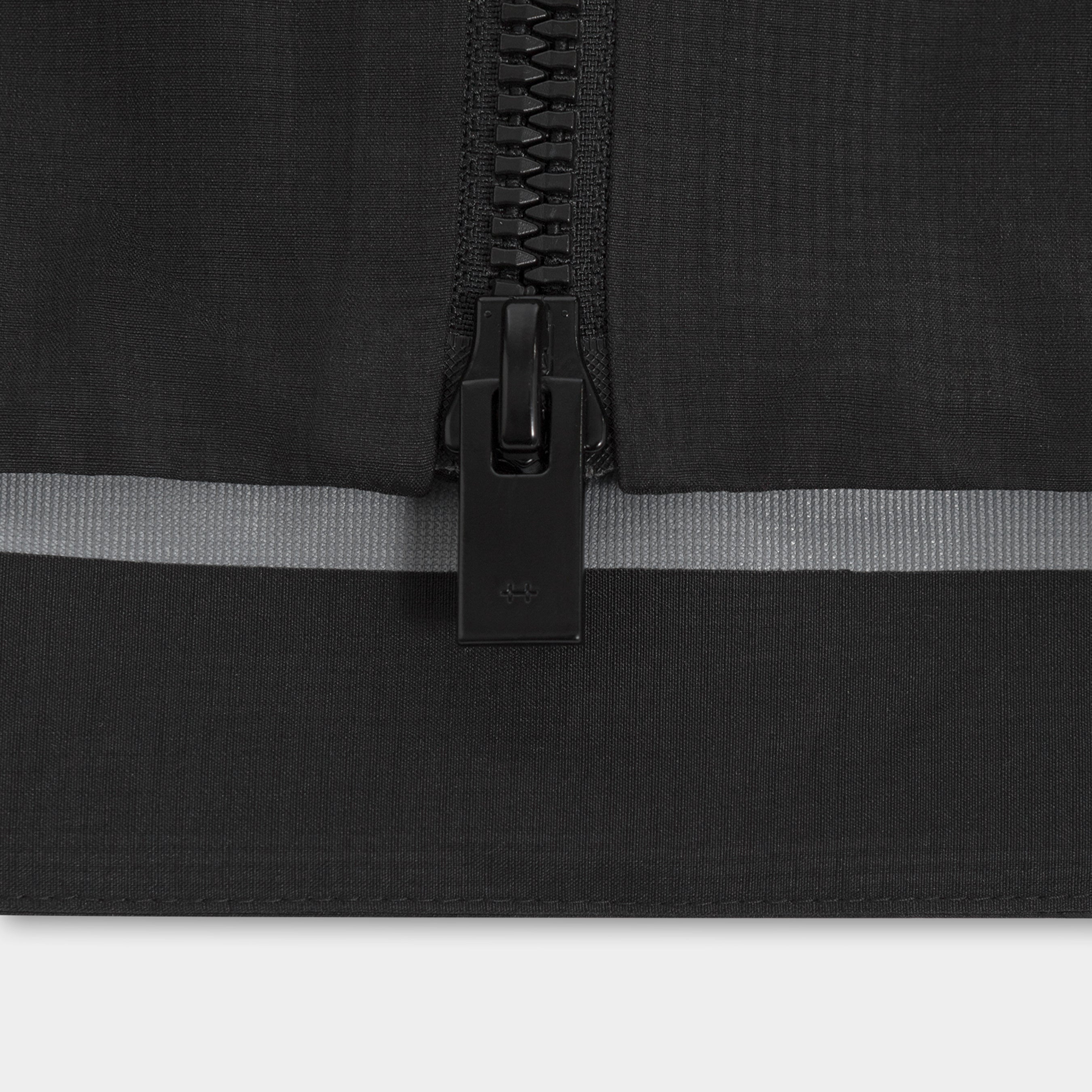 HE, product: KLADRUBER JACKET (Fig. 11)