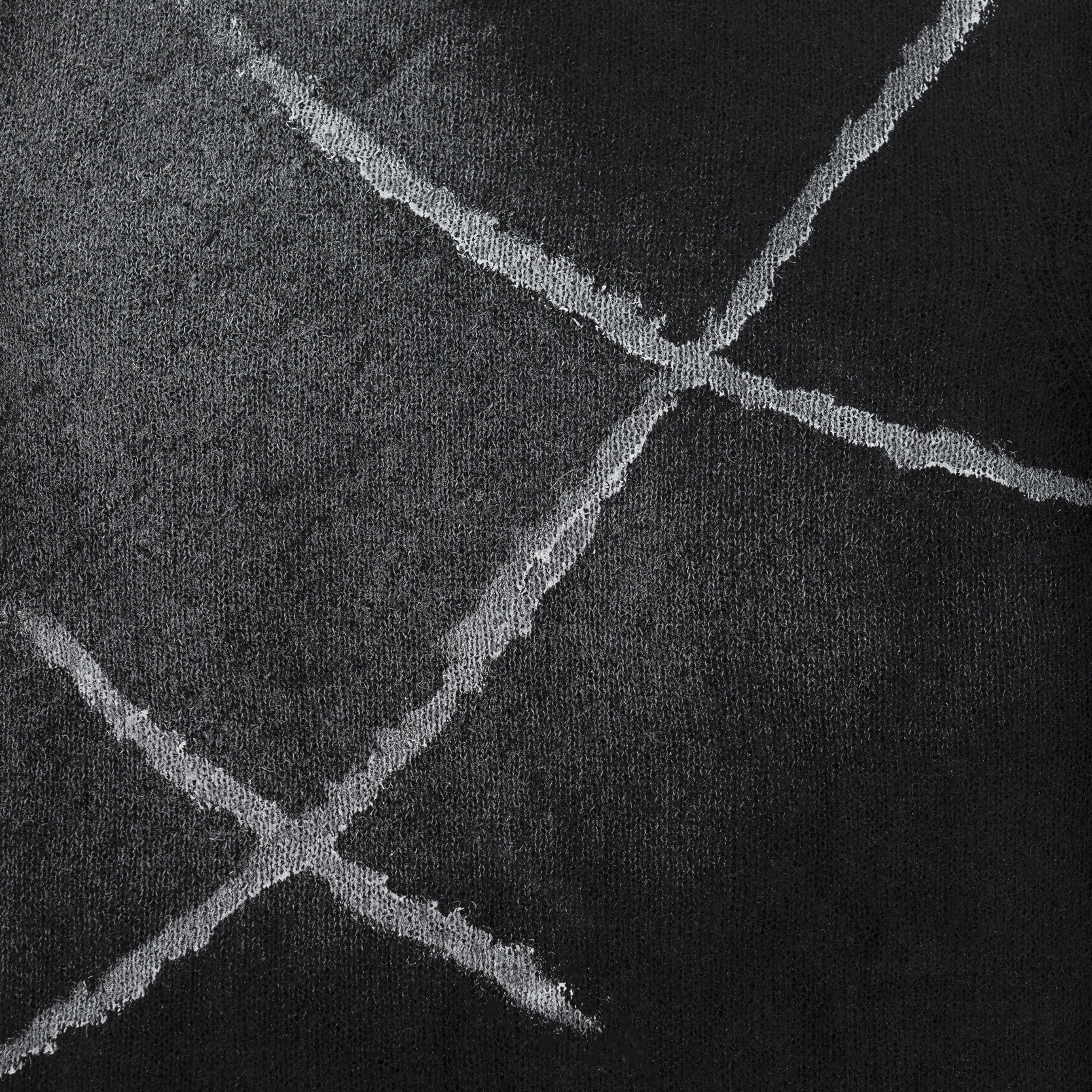 HE, product: Fluxus Crewneck (Fig. 10)