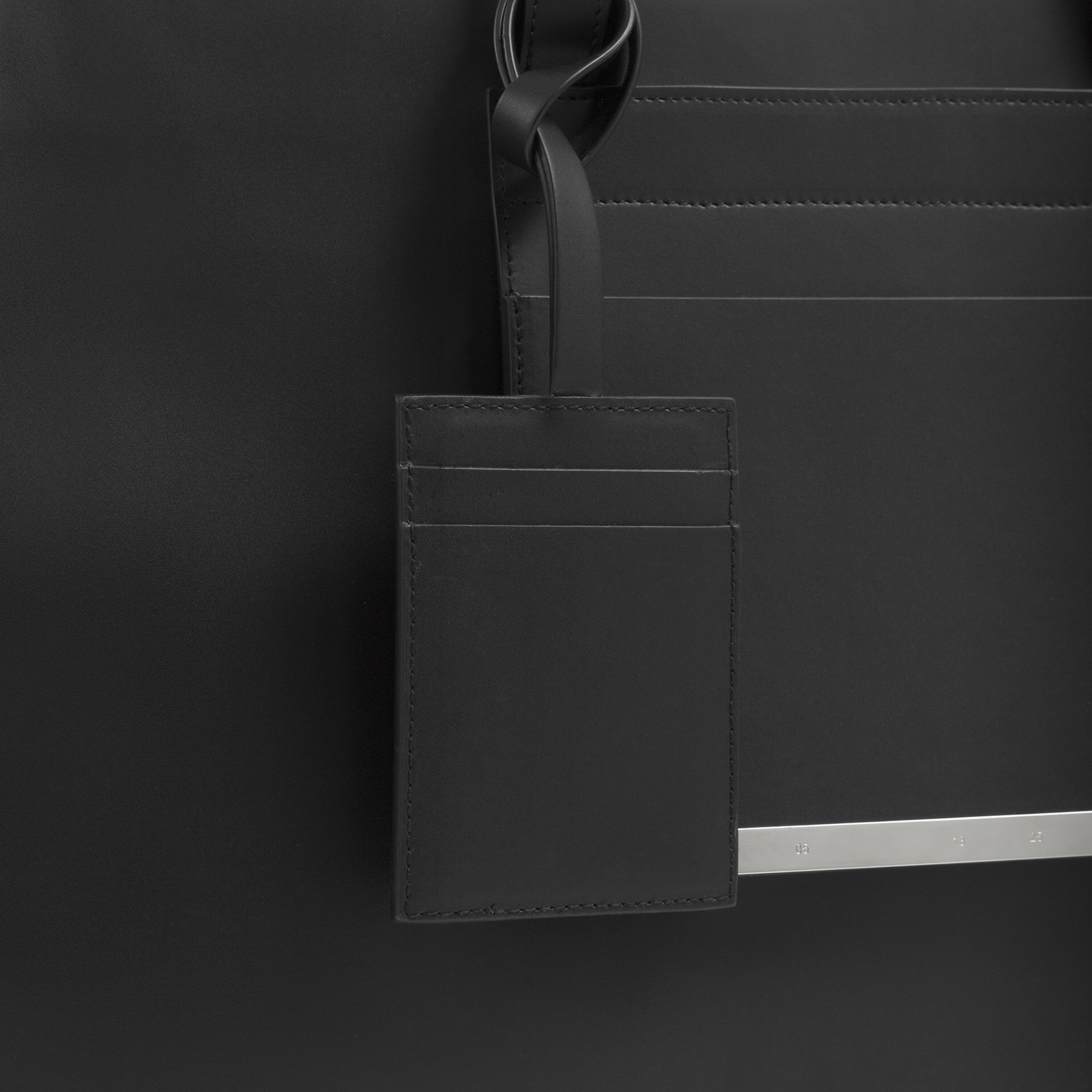 HE, product: VESPERA BAG LARGE (Fig. 6)