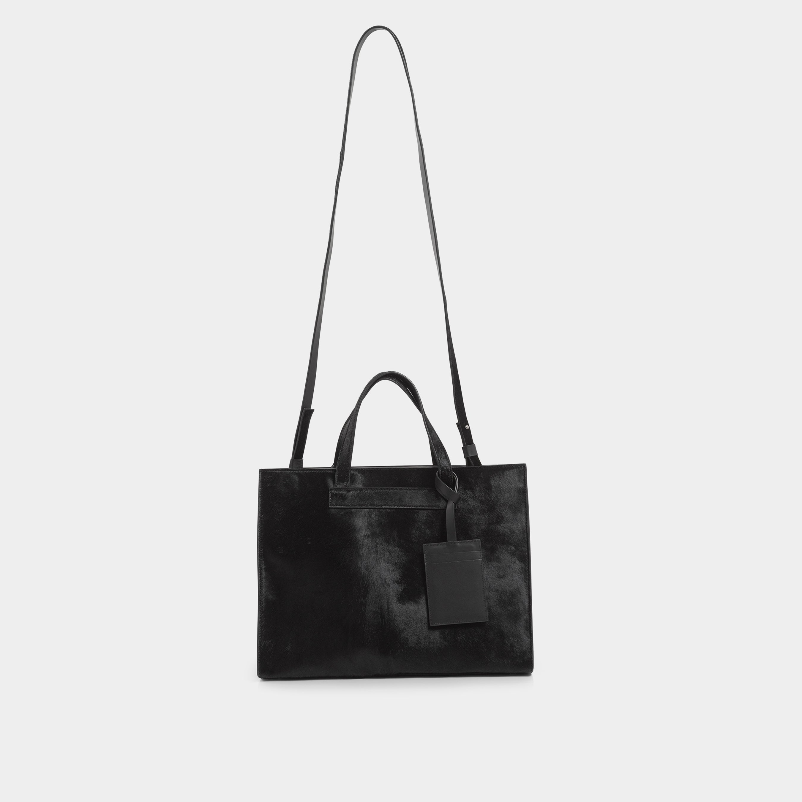 HE, product: VESPERA BAG (Fig. 8)