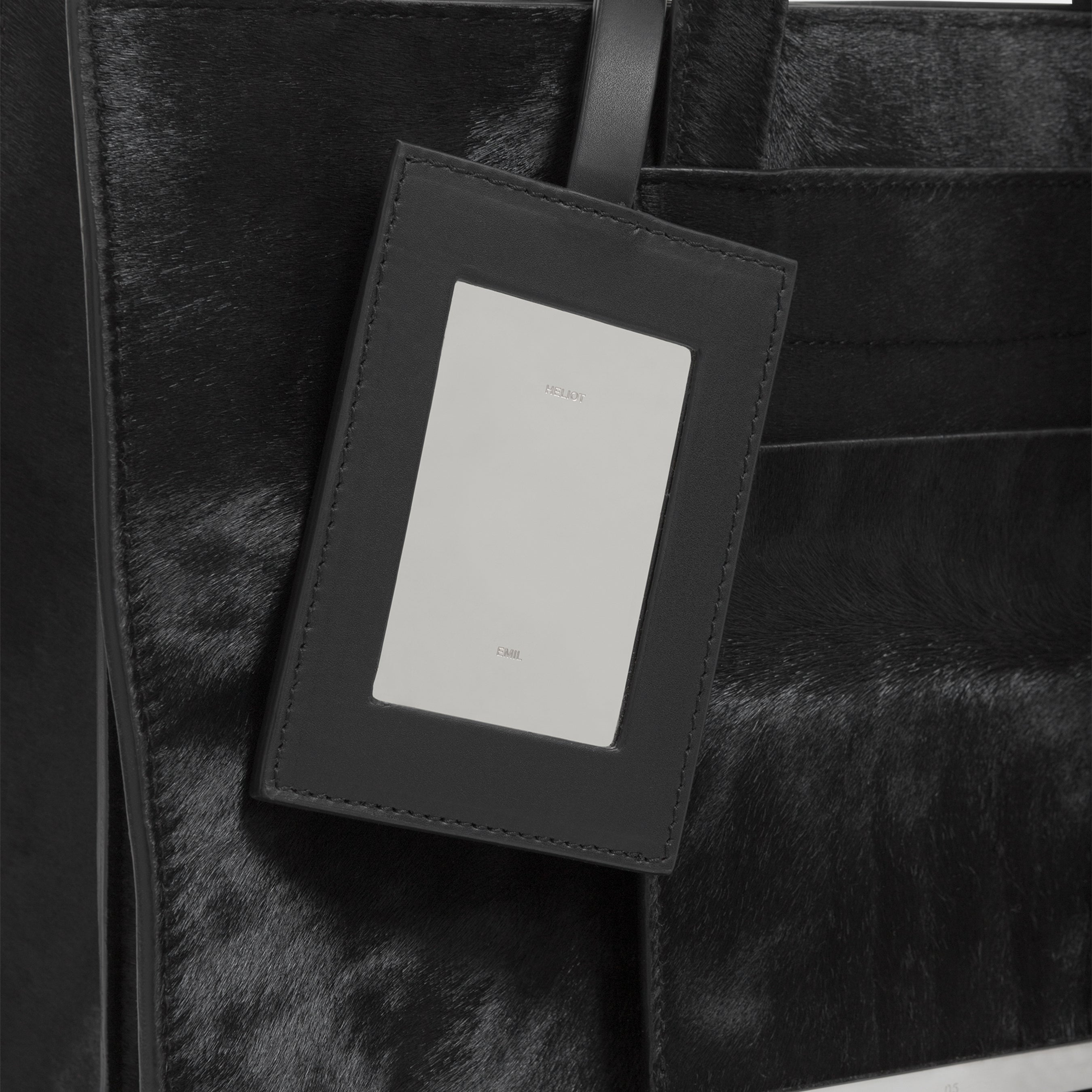 HE, product: VESPERA BAG (Fig. 5)