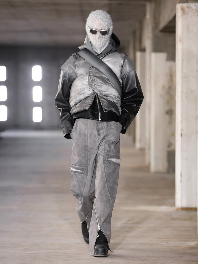 HE, product: MEROMORPHIC DENIM CARGO (Fig. 17)