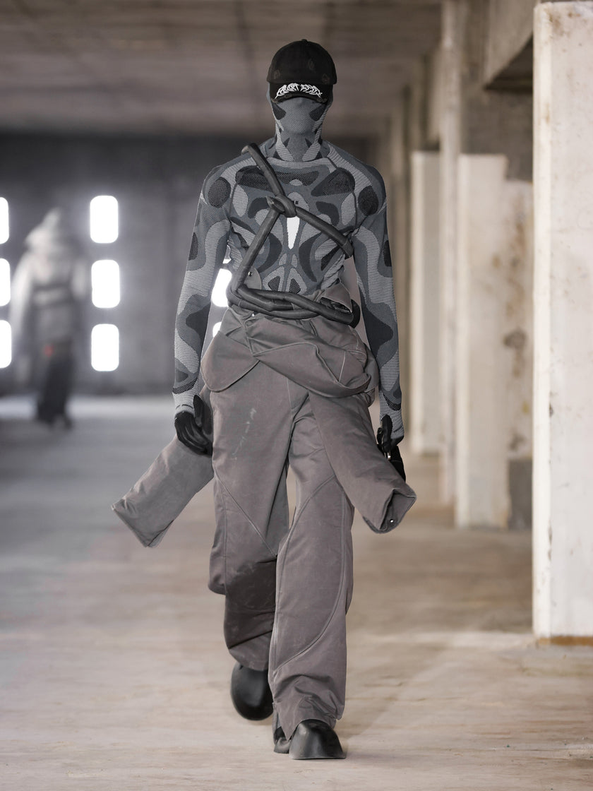 HE, product: CONCORDANCE PUFFED CARGO (Fig. 13)