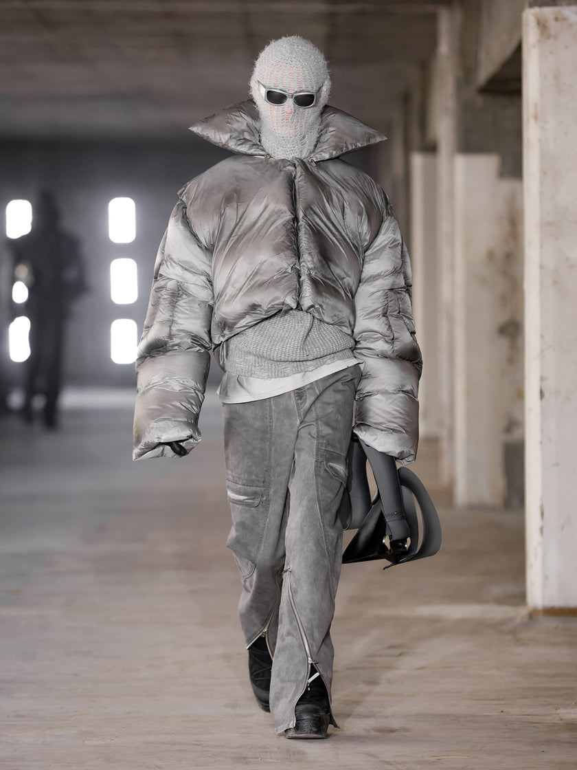 HE, product: MEROMORPHIC DENIM CARGO (Fig. 14)