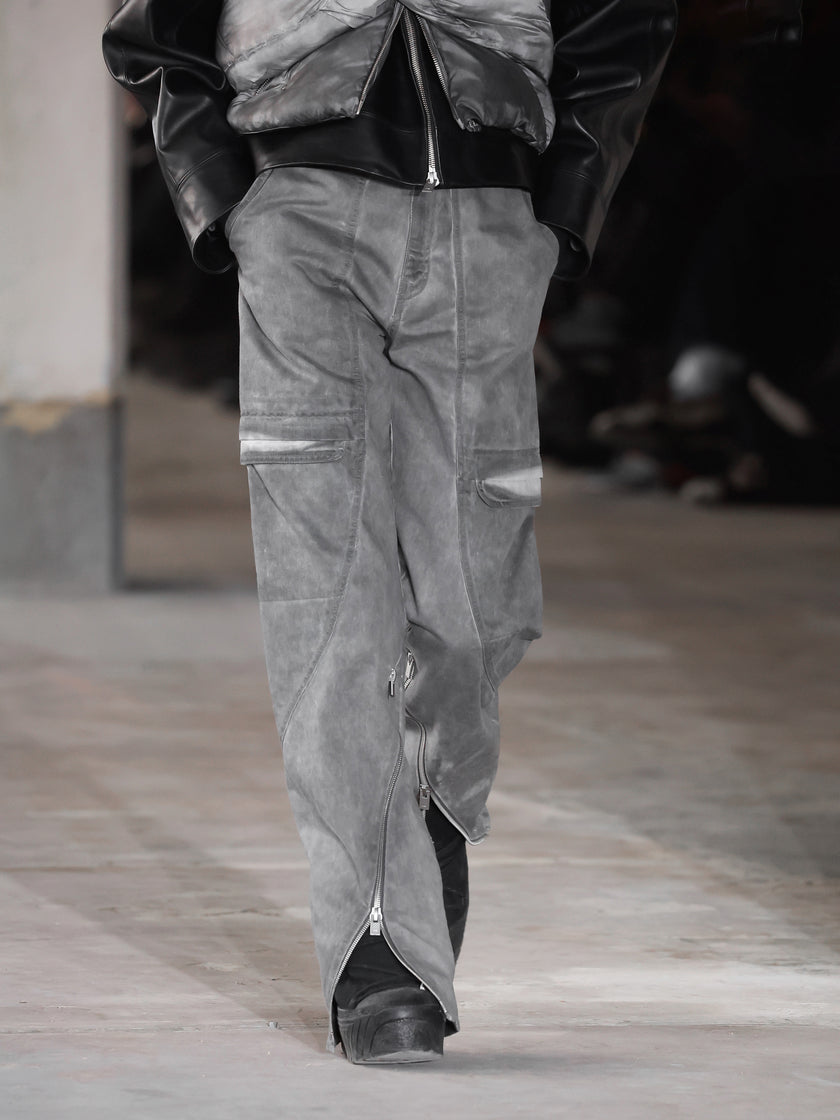 HE, product: MEROMORPHIC DENIM CARGO (Fig. 15)