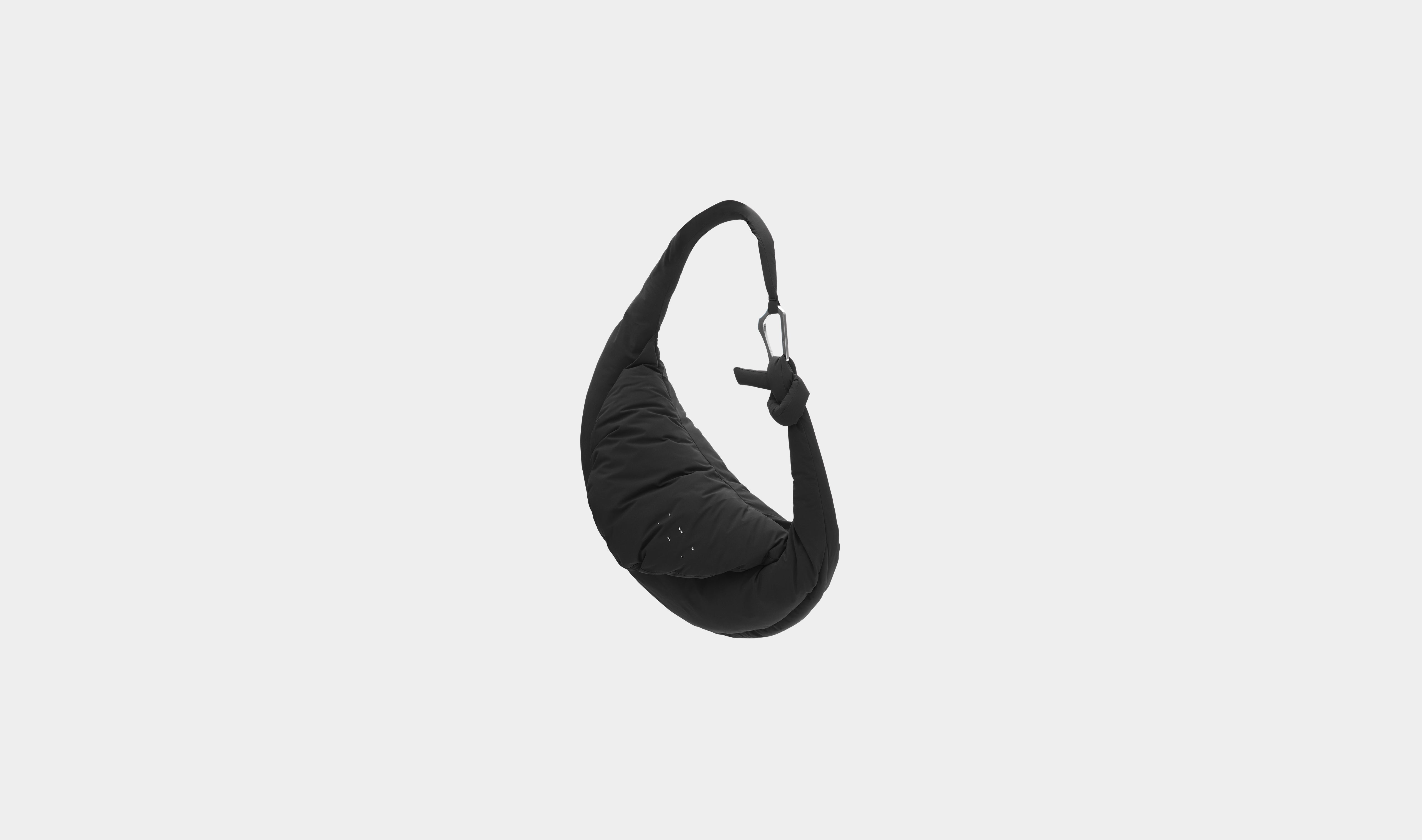 HE, product: ATTACHE TOTE (Fig. 13)