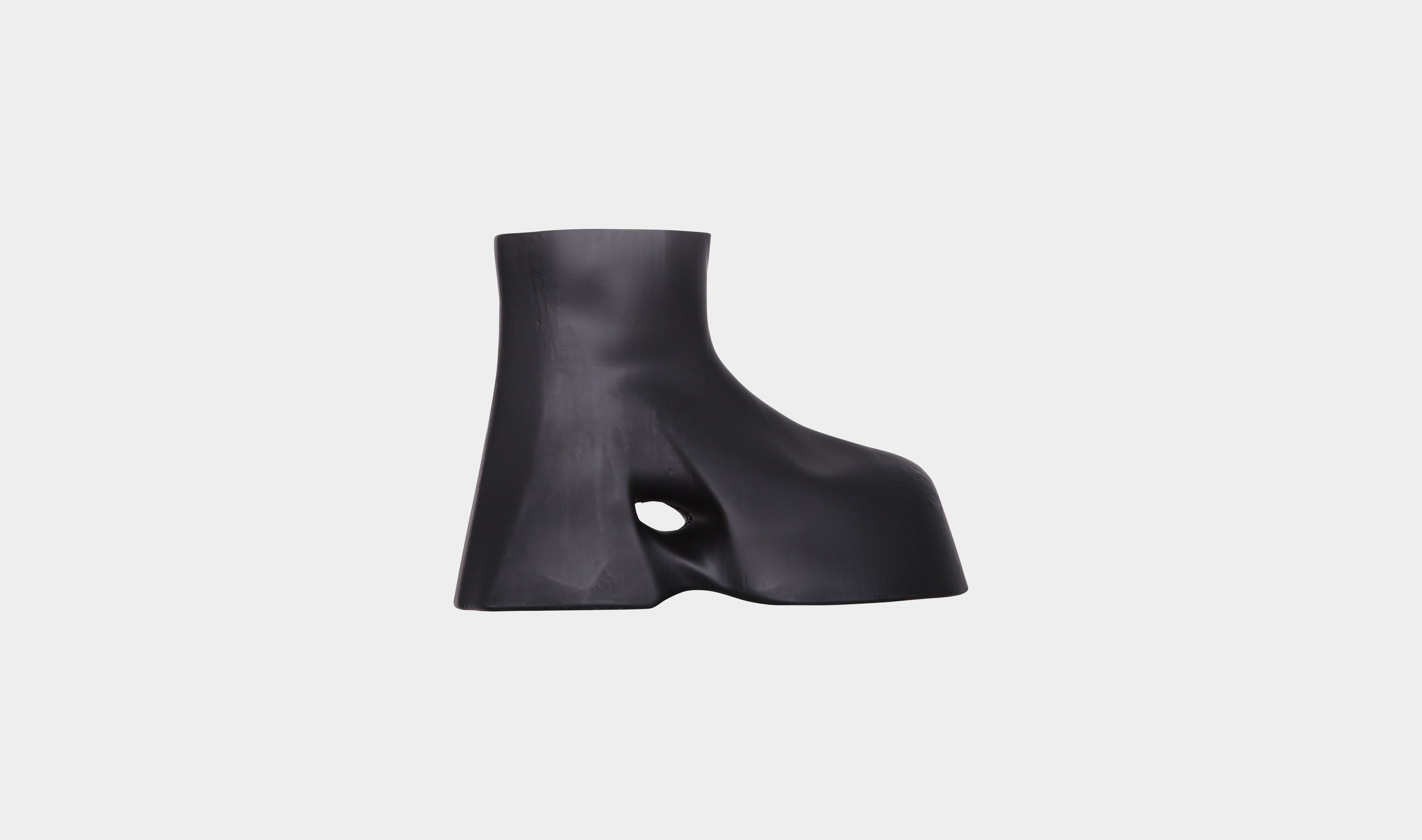 HE, product: SCRY BOOT (Fig. 1)