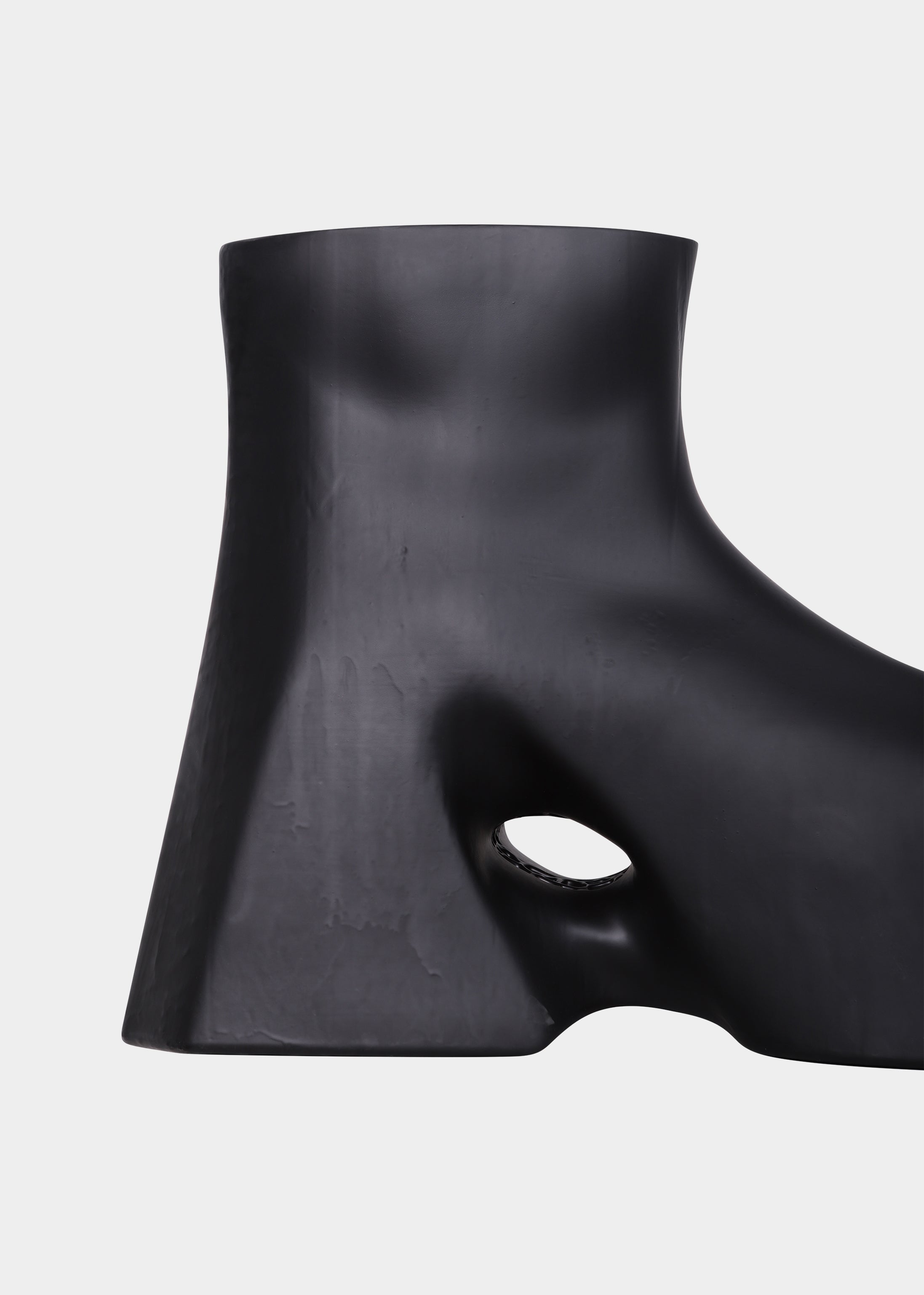 HE, product: SCRY BOOT (Fig. 12)