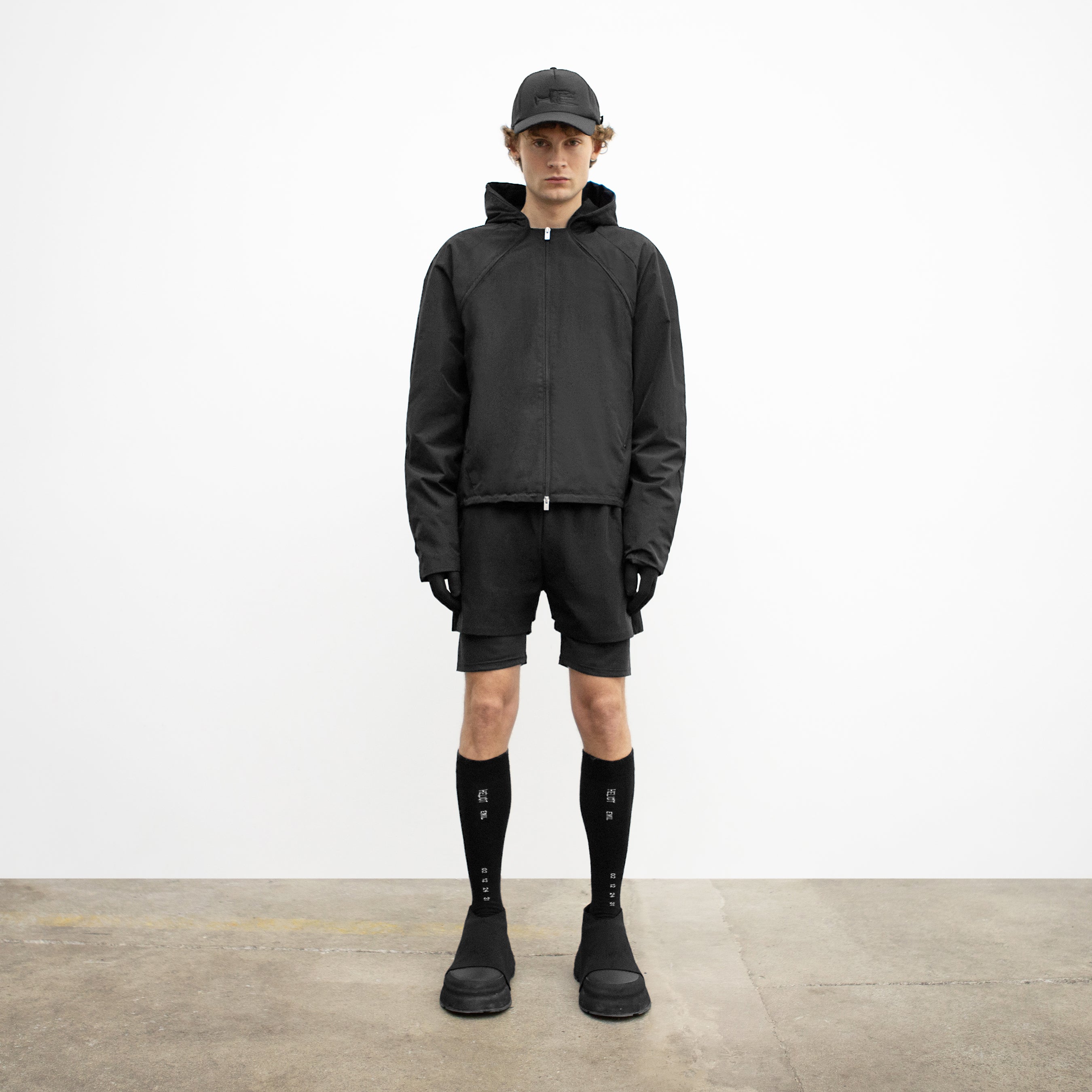 HE, product: GENERIS WINDBREAKER (Fig. 2)