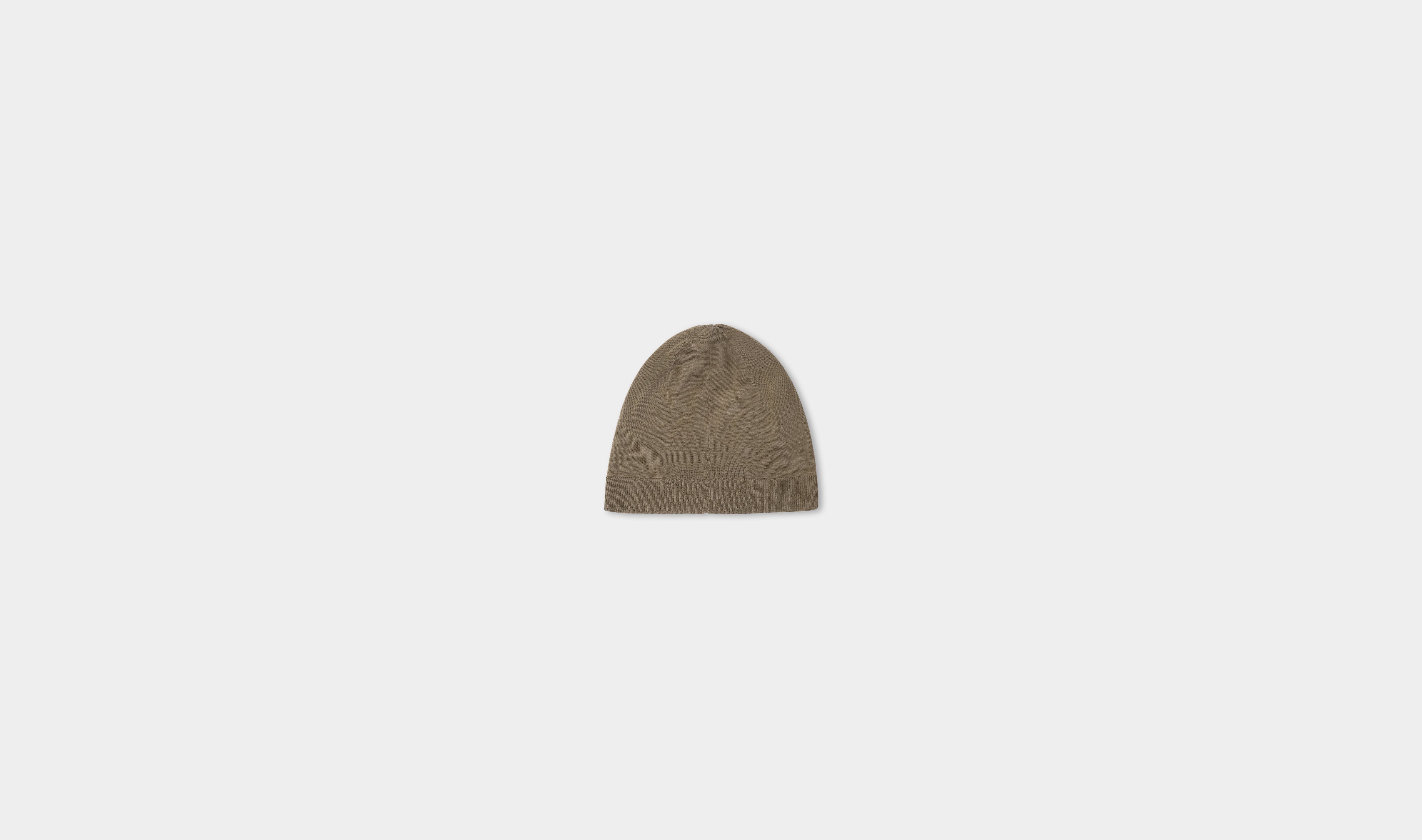 HE, product: FRESNEL BEANIE (Fig. 2)