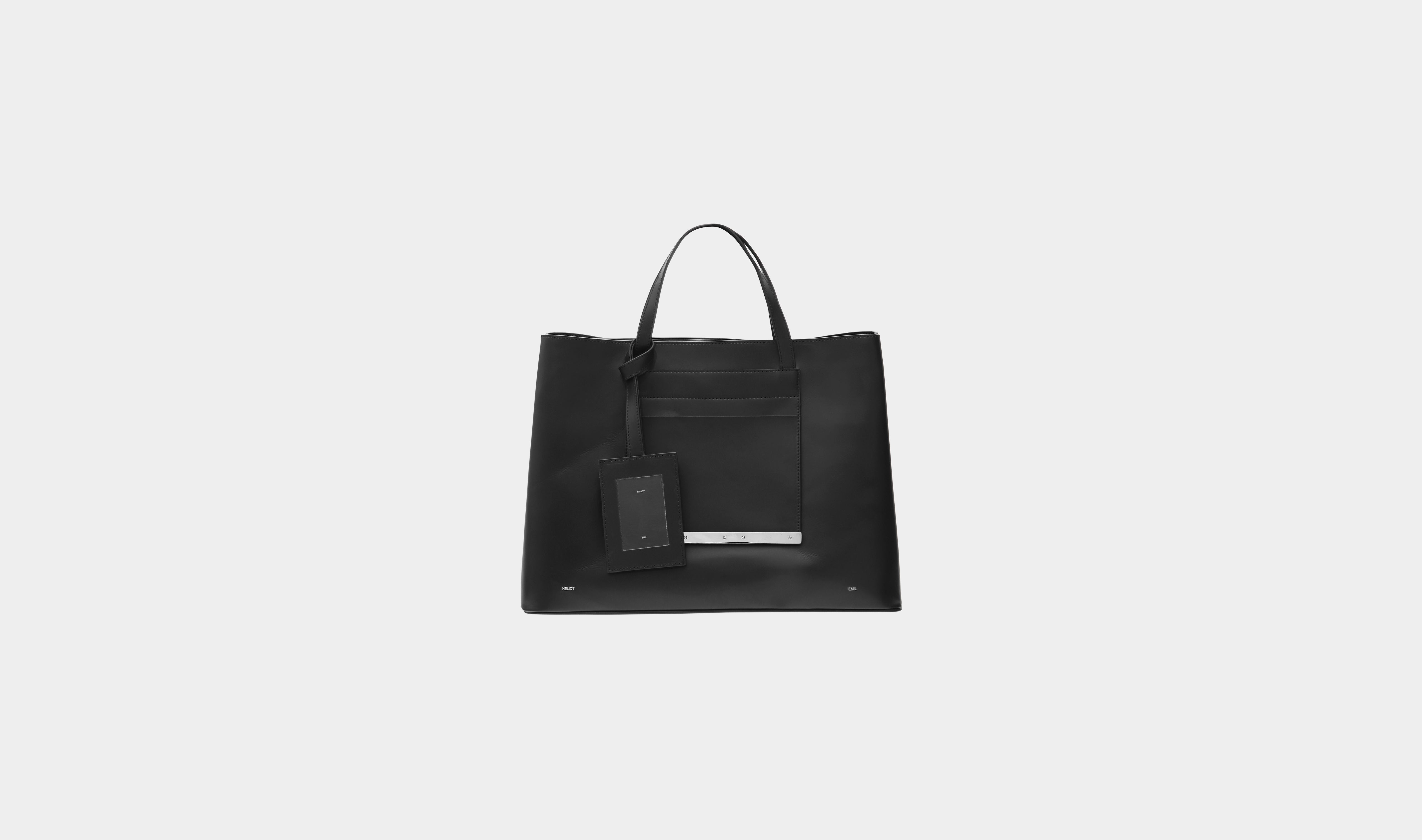 HE, product: VESPERA BAG (Fig. 1)