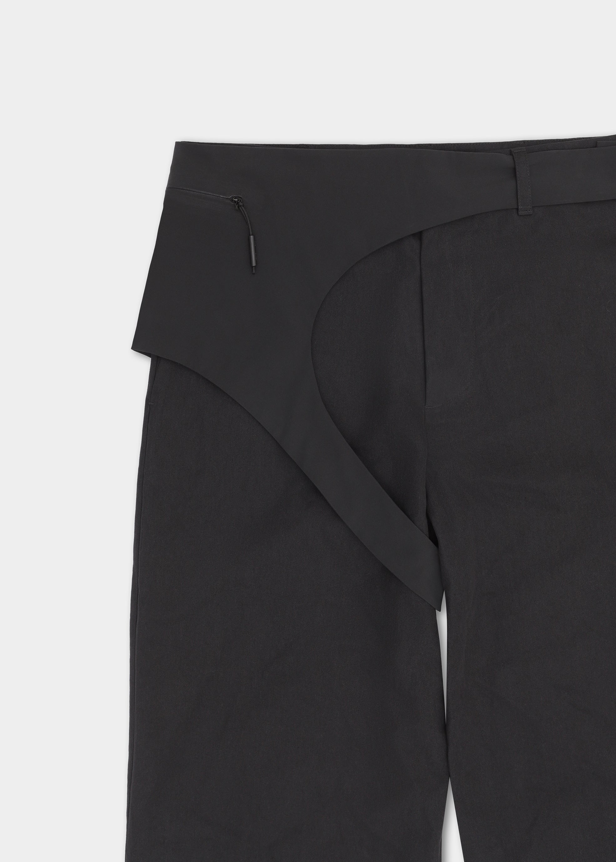 HE, product: ASTRON TROUSERS (Fig. 9)