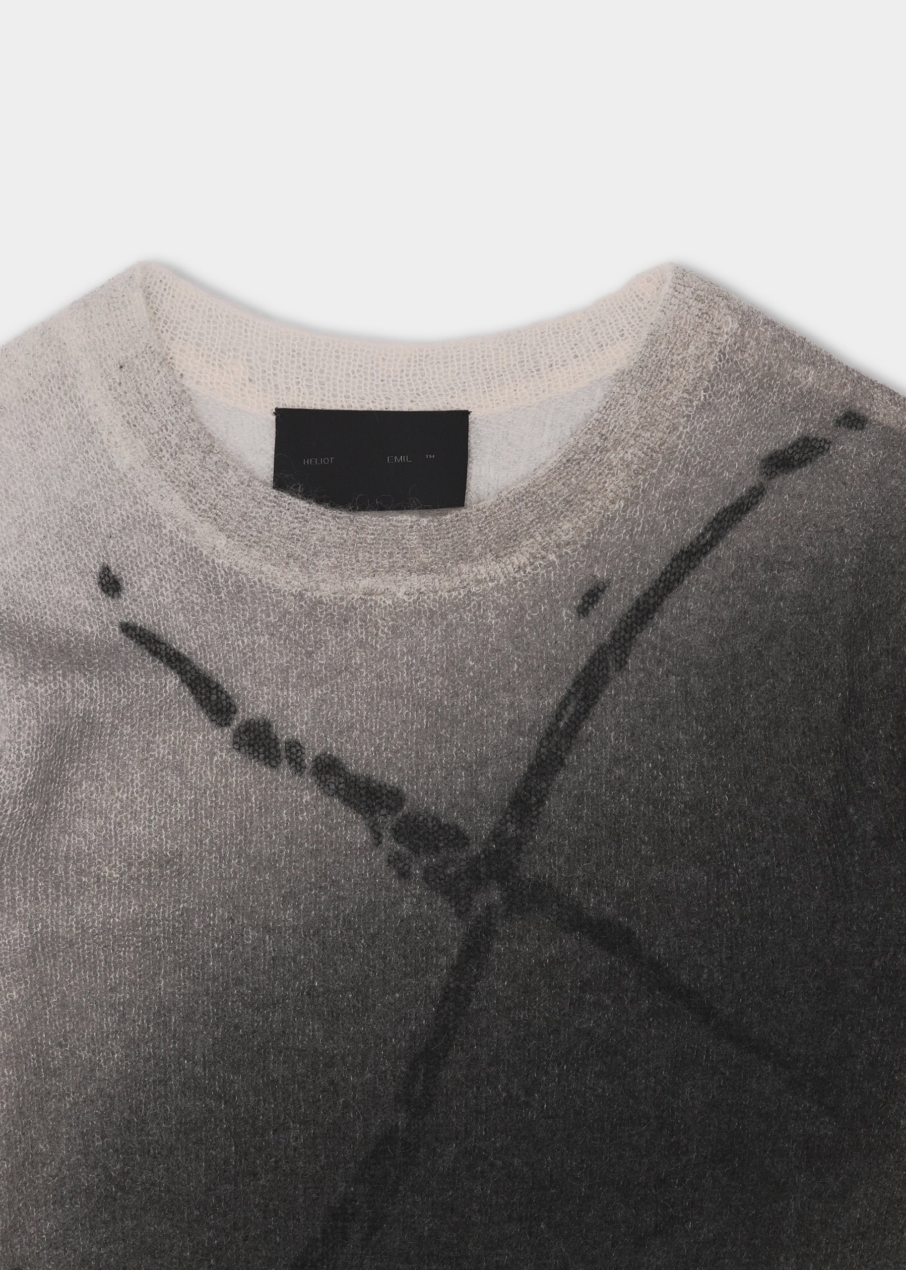 HE, product: FLUXUS CREWNECK (Fig. 9)