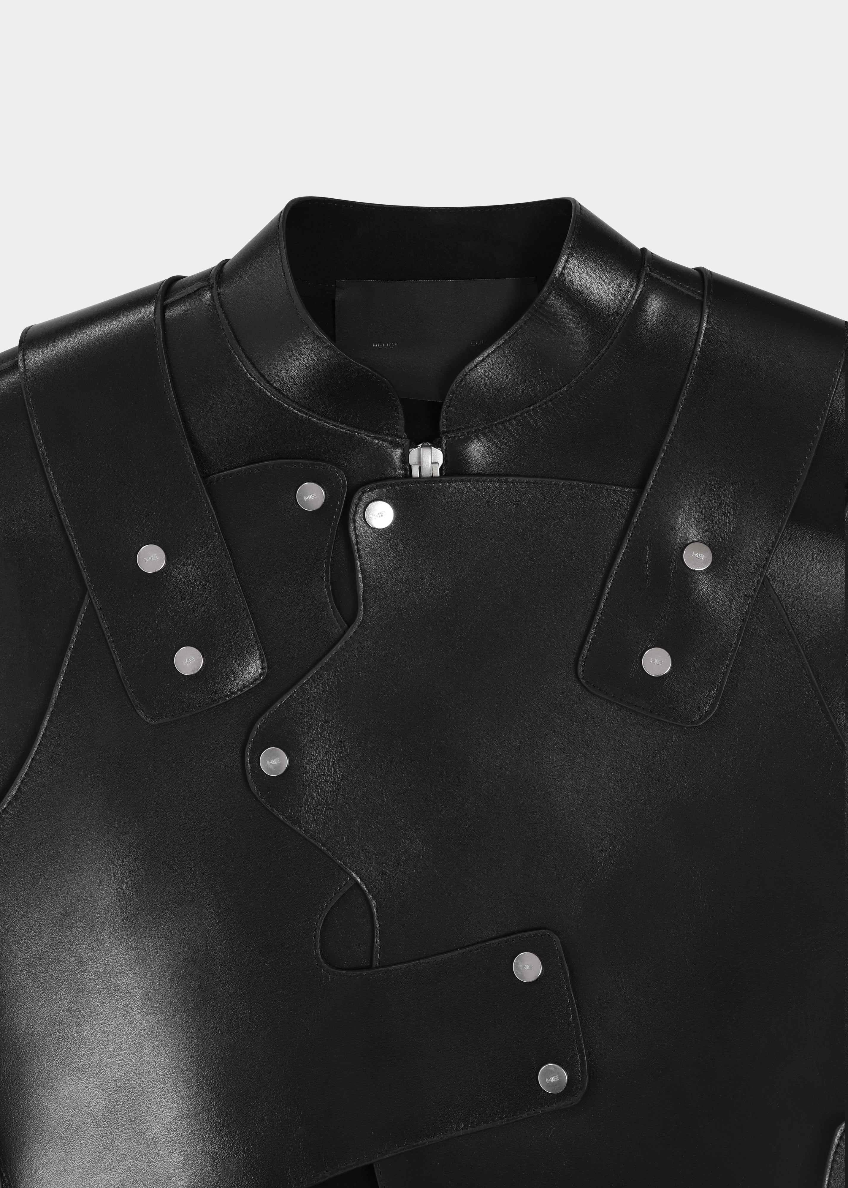 HE, product: ATMOSPHERIC LEATHER VEST (Fig. 6)