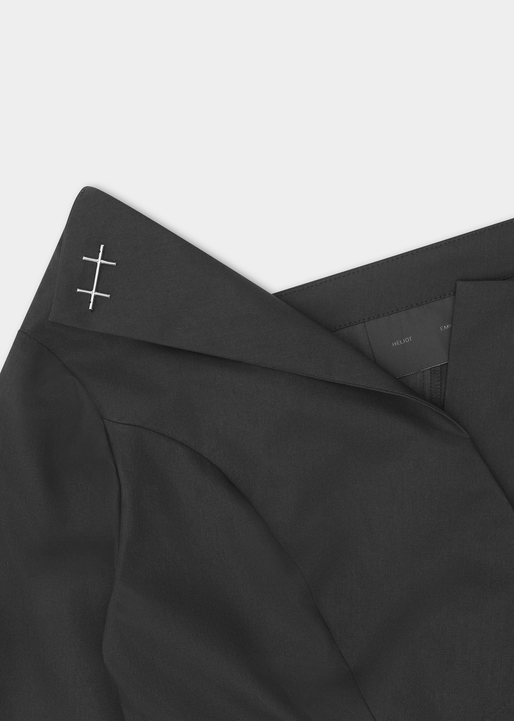 HE, product: KASEIGAN SHIRT (Fig. 8)