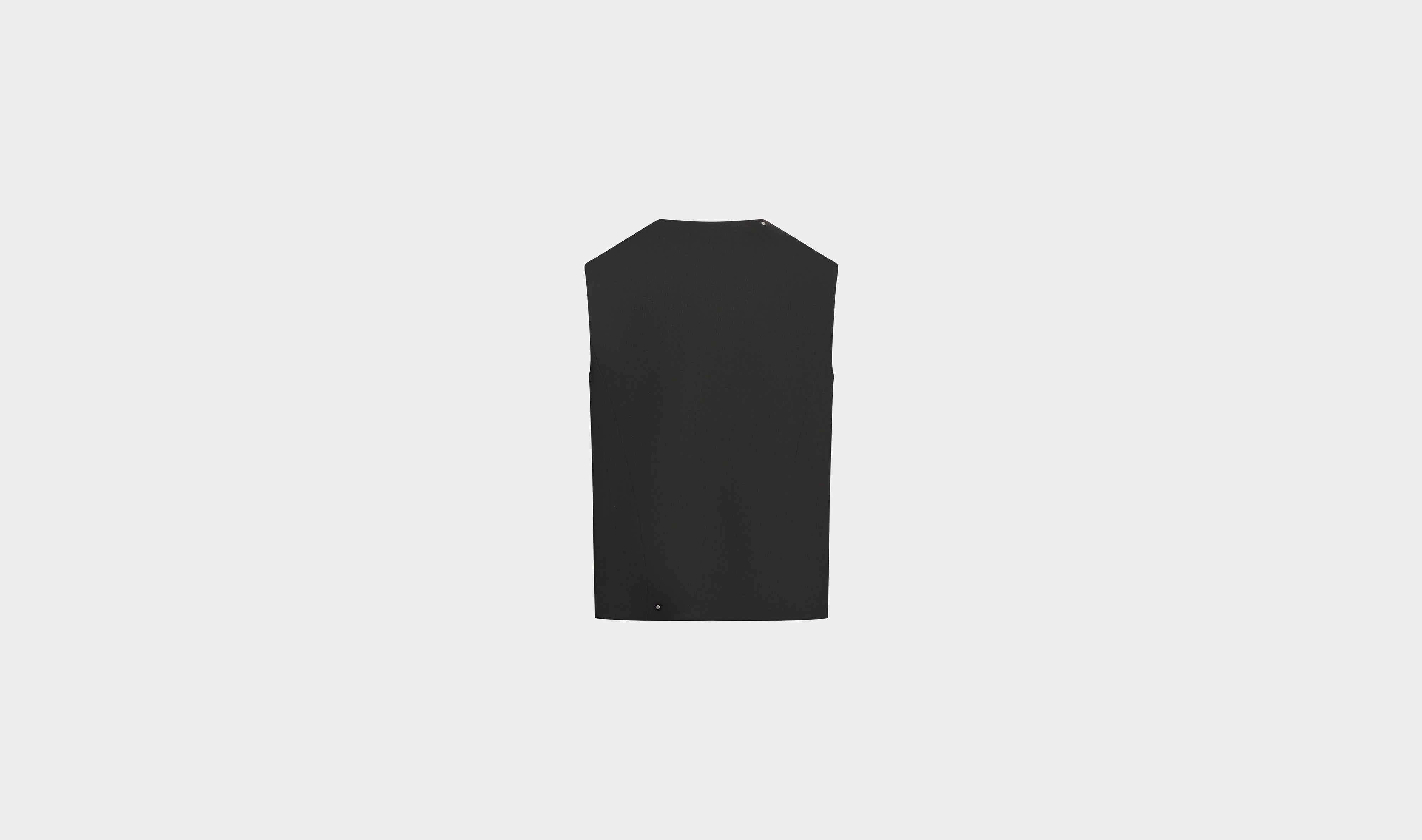 HE, product: OPALINE VEST (Fig. 5)