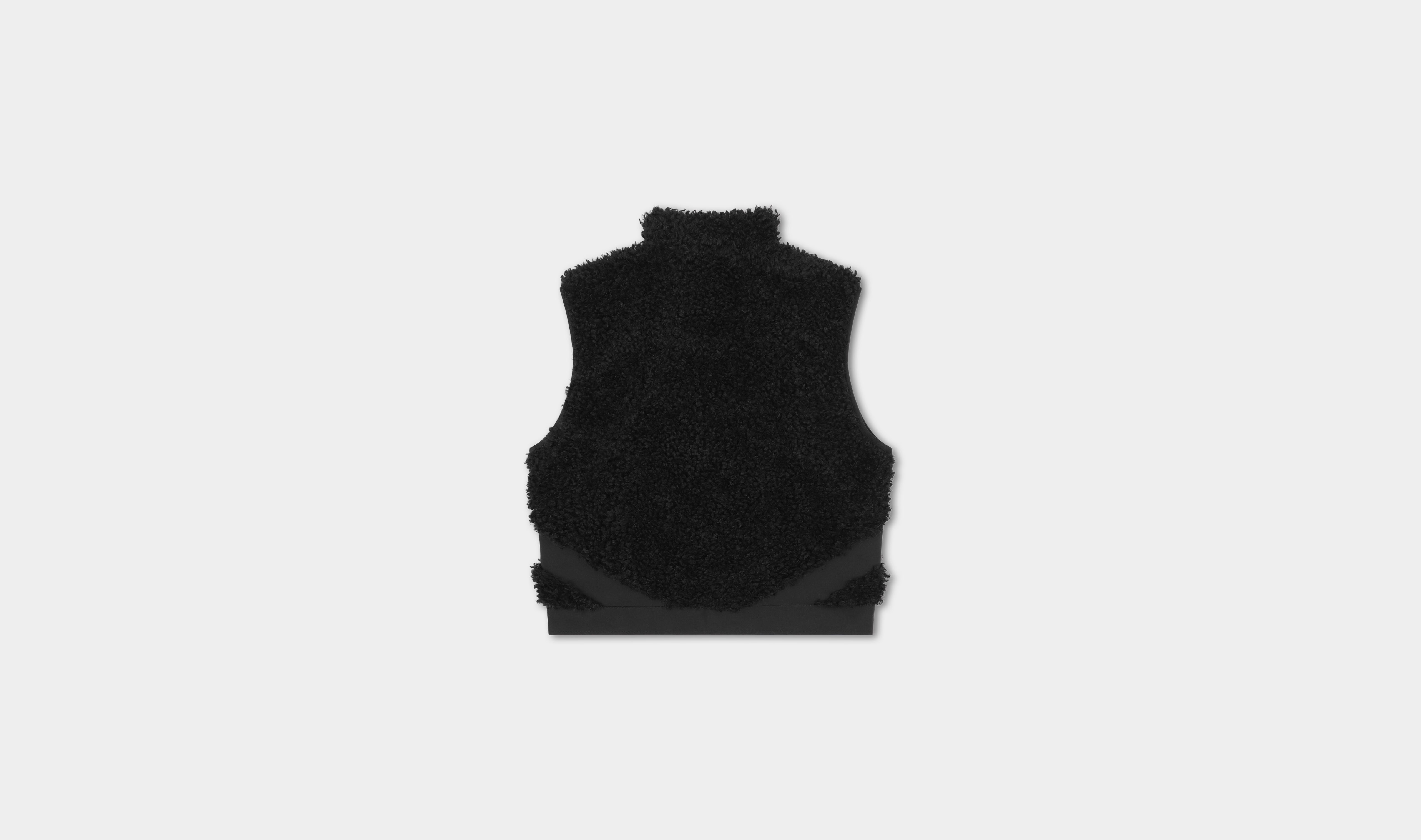 HE, product: CHIAROSCURO VEST (Fig. 7)