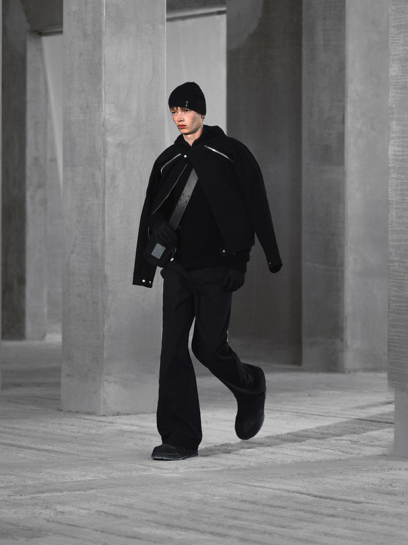 HE, product: BASALT DENIM (Fig. 12)