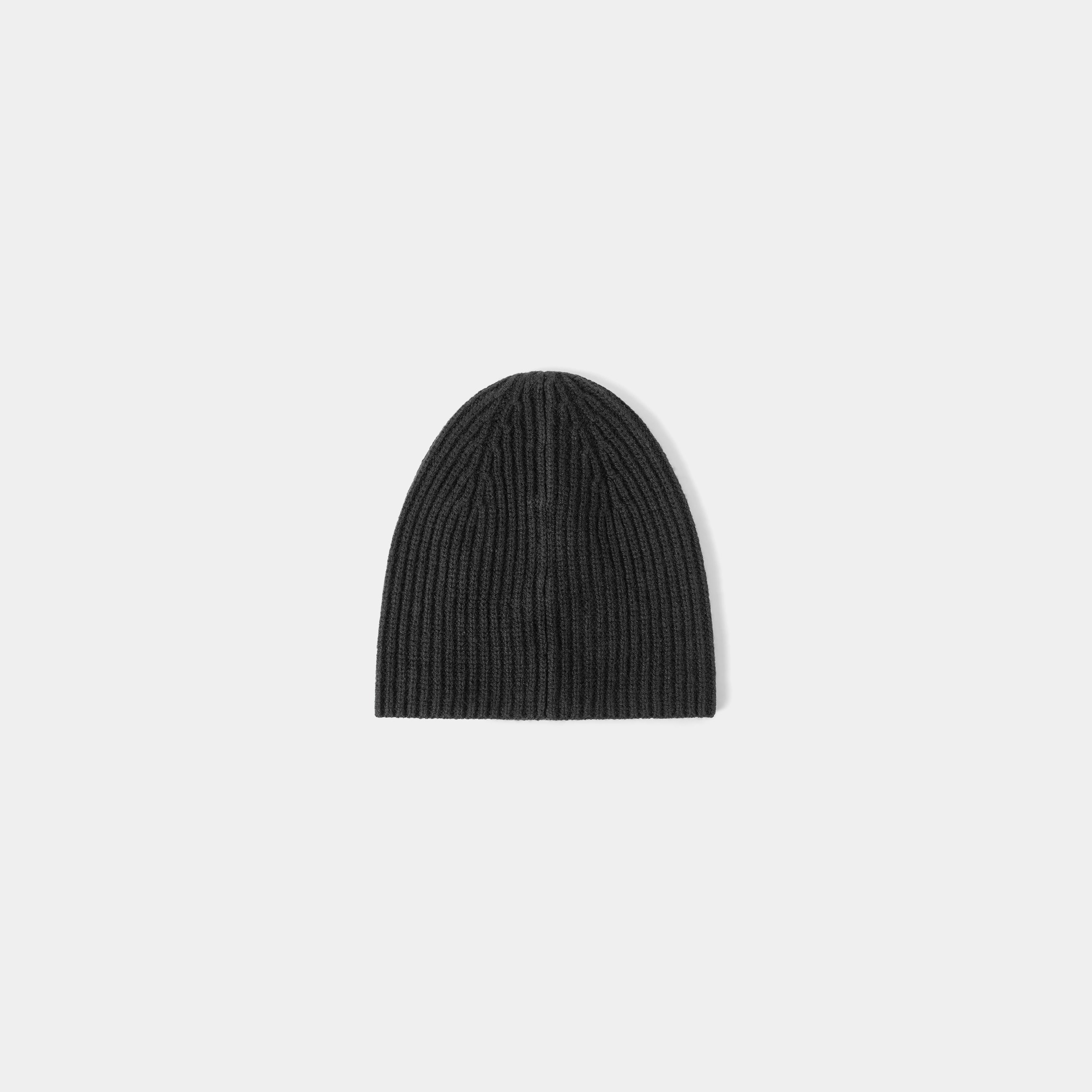 HE, product: RELIEF KNIT BEANIE (Fig. 2)