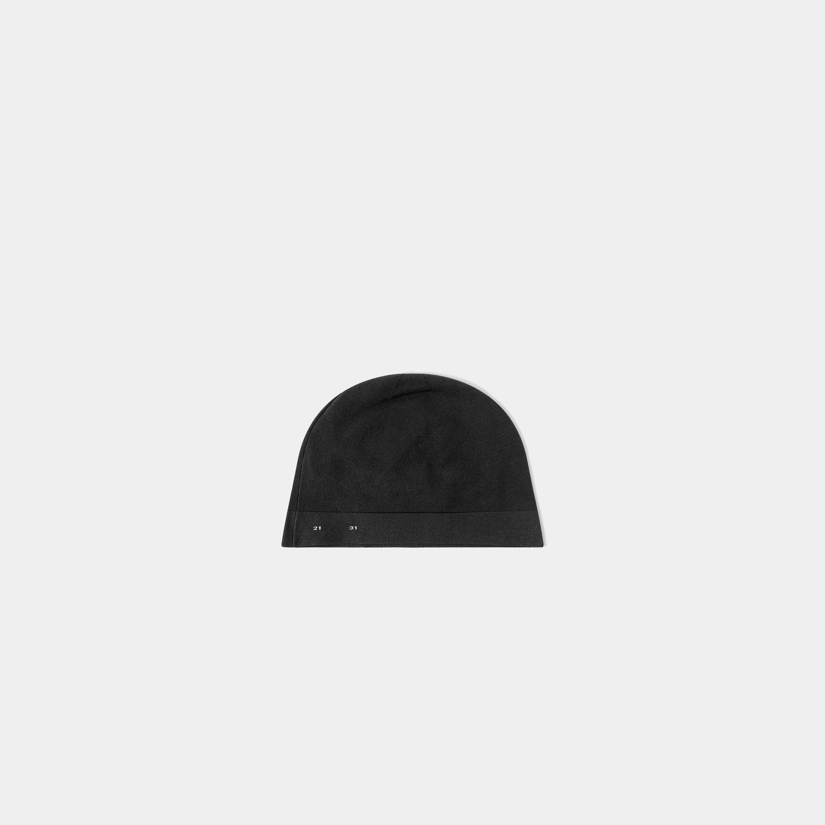 HE, product: ACASTA BEANIE (Fig. 2)
