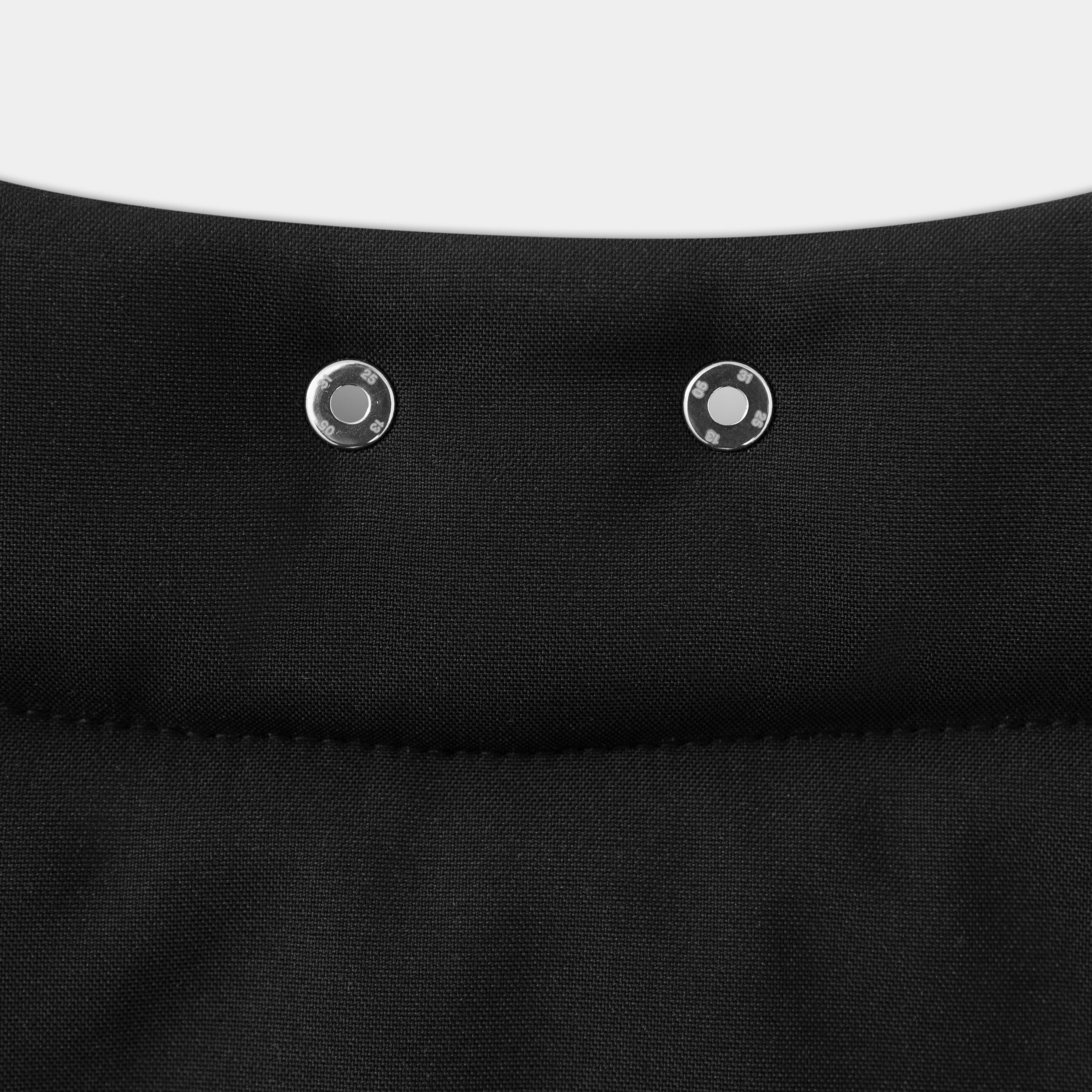 HE, product: OVERTONE VEST (Fig. 7)