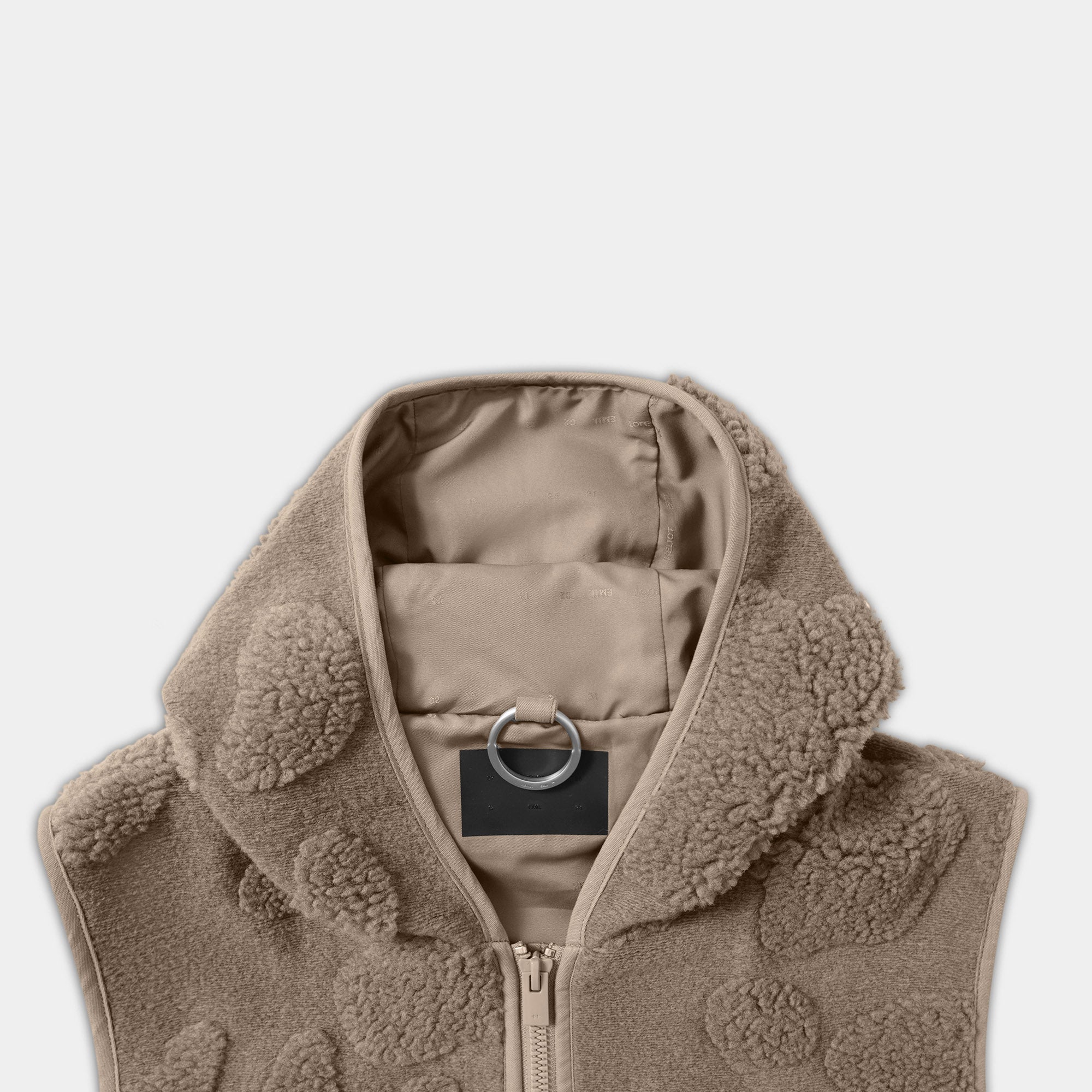 HE, product: ATONAL VEST DARK STONE (Fig. 7)