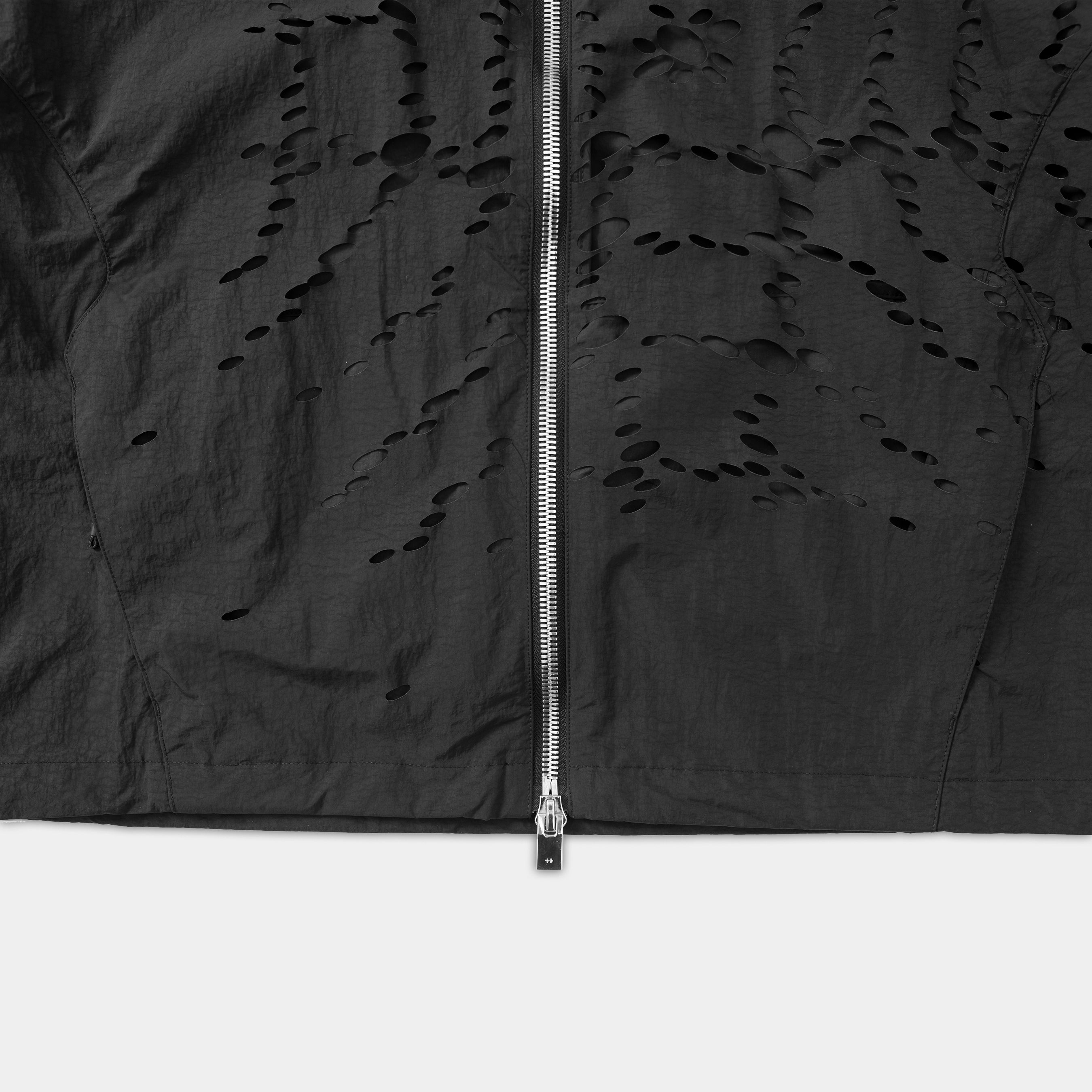 HE, product: CYMATIC JACKET (Fig. 7)