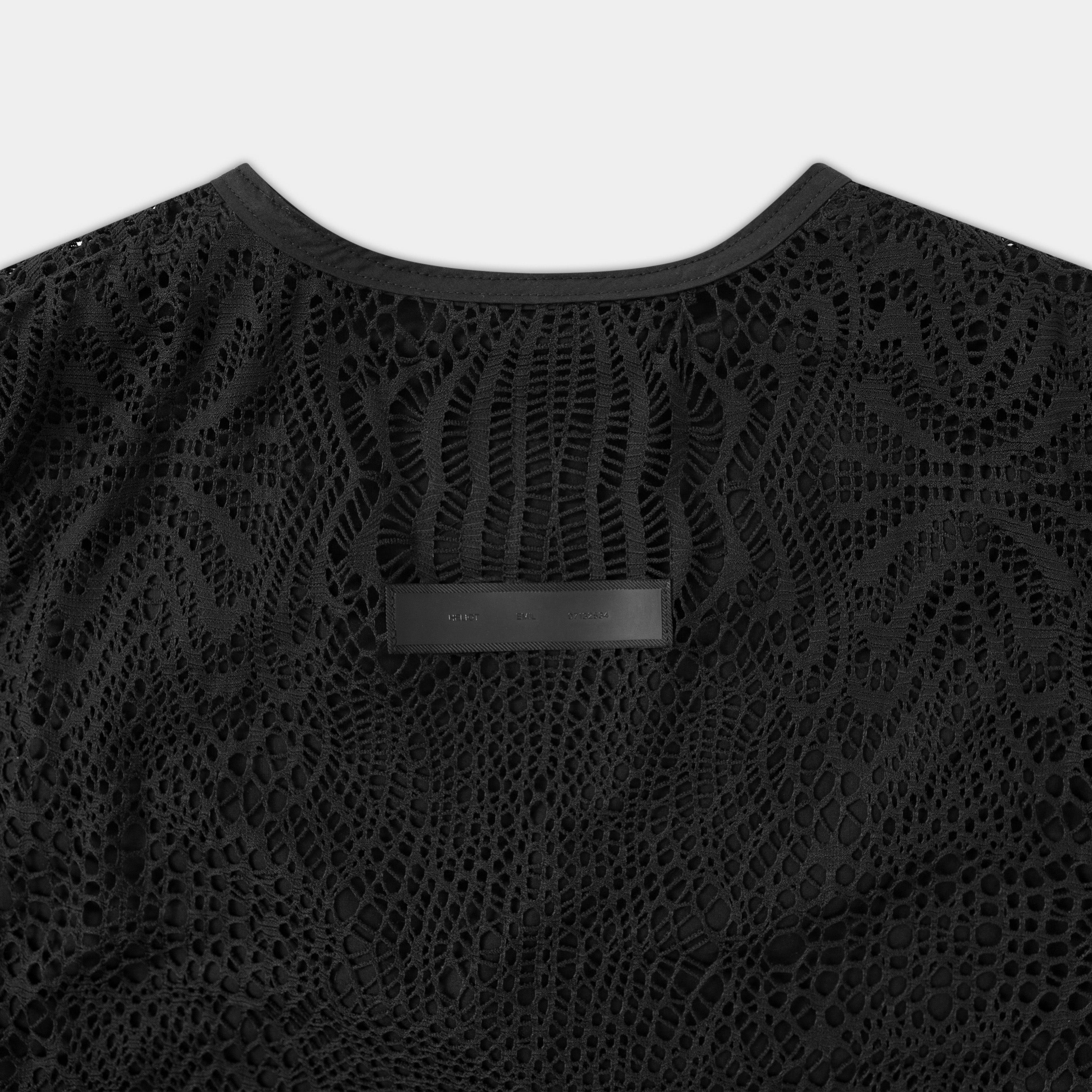HE, product: OVERTONE KNITTED VEST (Fig. 5)