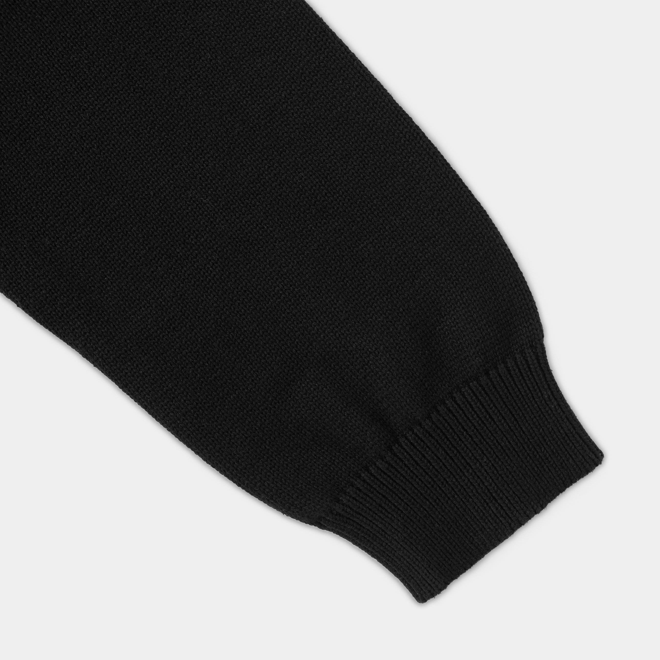 HE, product: UNIFORM KNIT (Fig. 6)