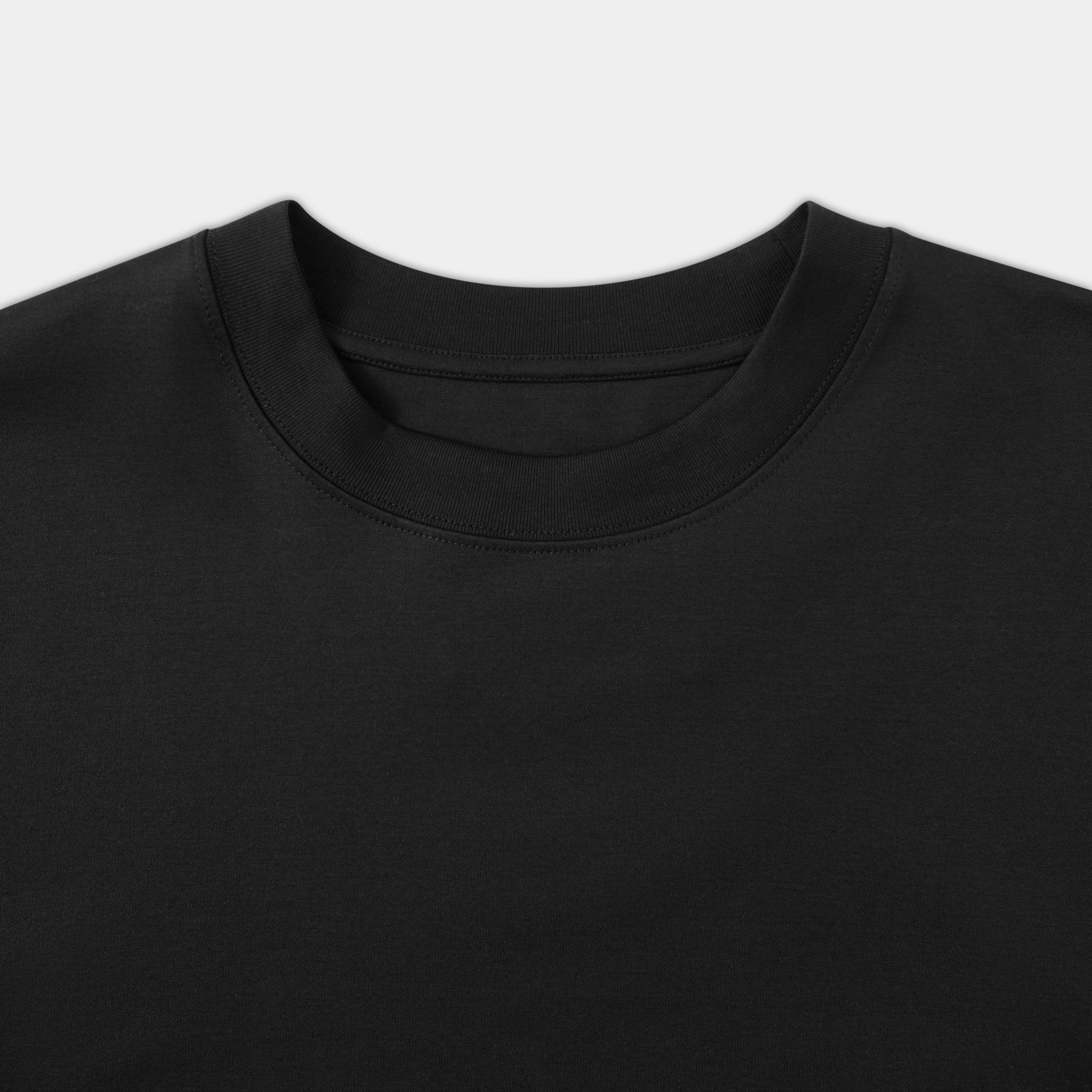 HE, product: UNIFORM REGULAR T-SHIRT (Fig. 6)