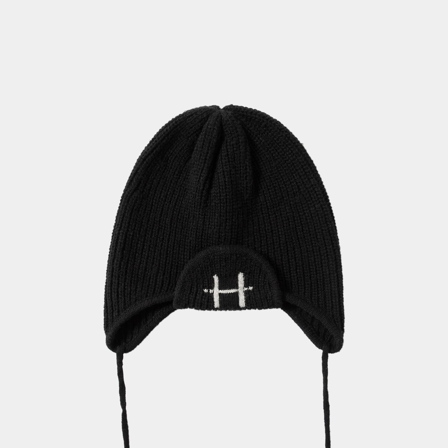 HE, product: DALES BEANIE (Fig. 2)