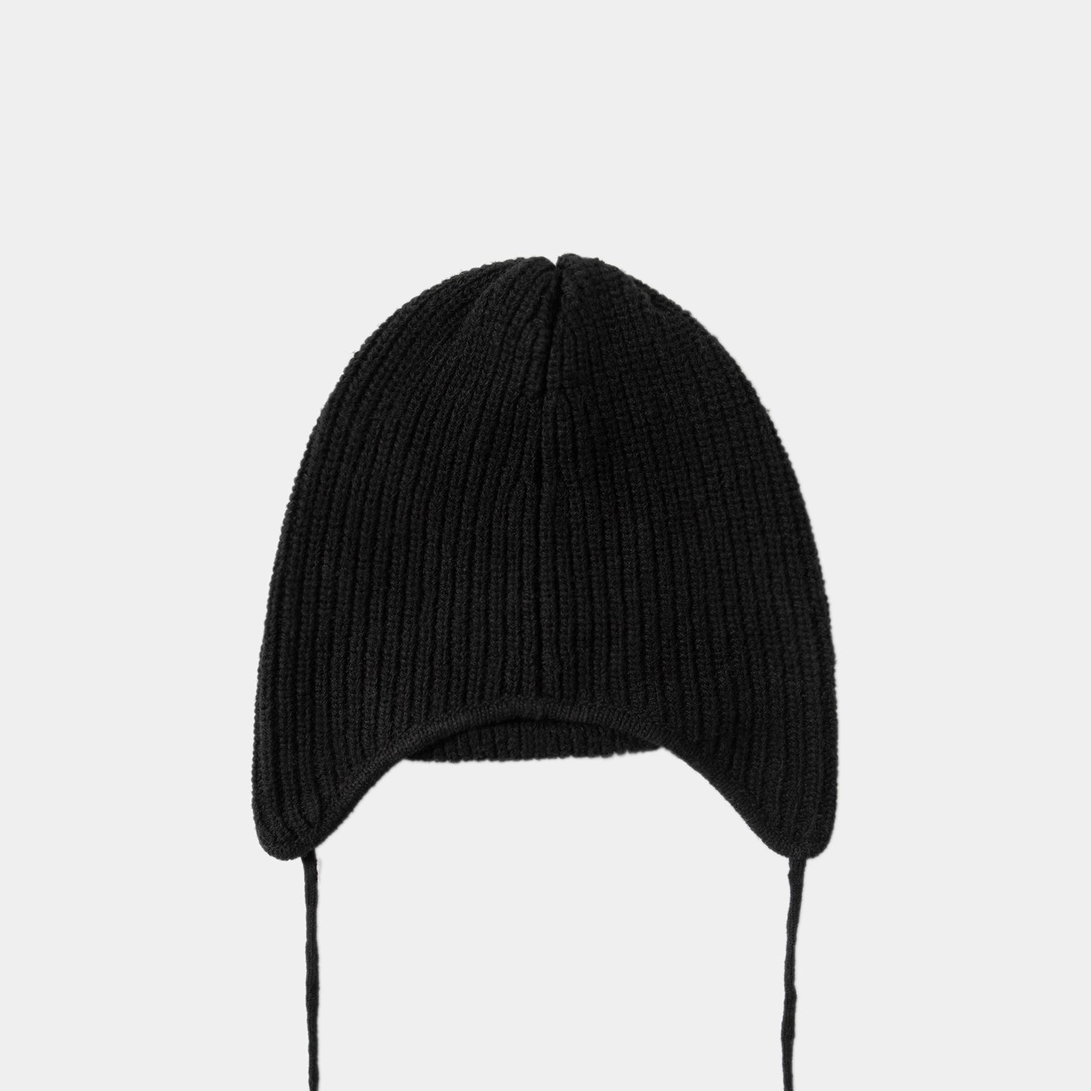 HE, product: DALES BEANIE (Fig. 3)