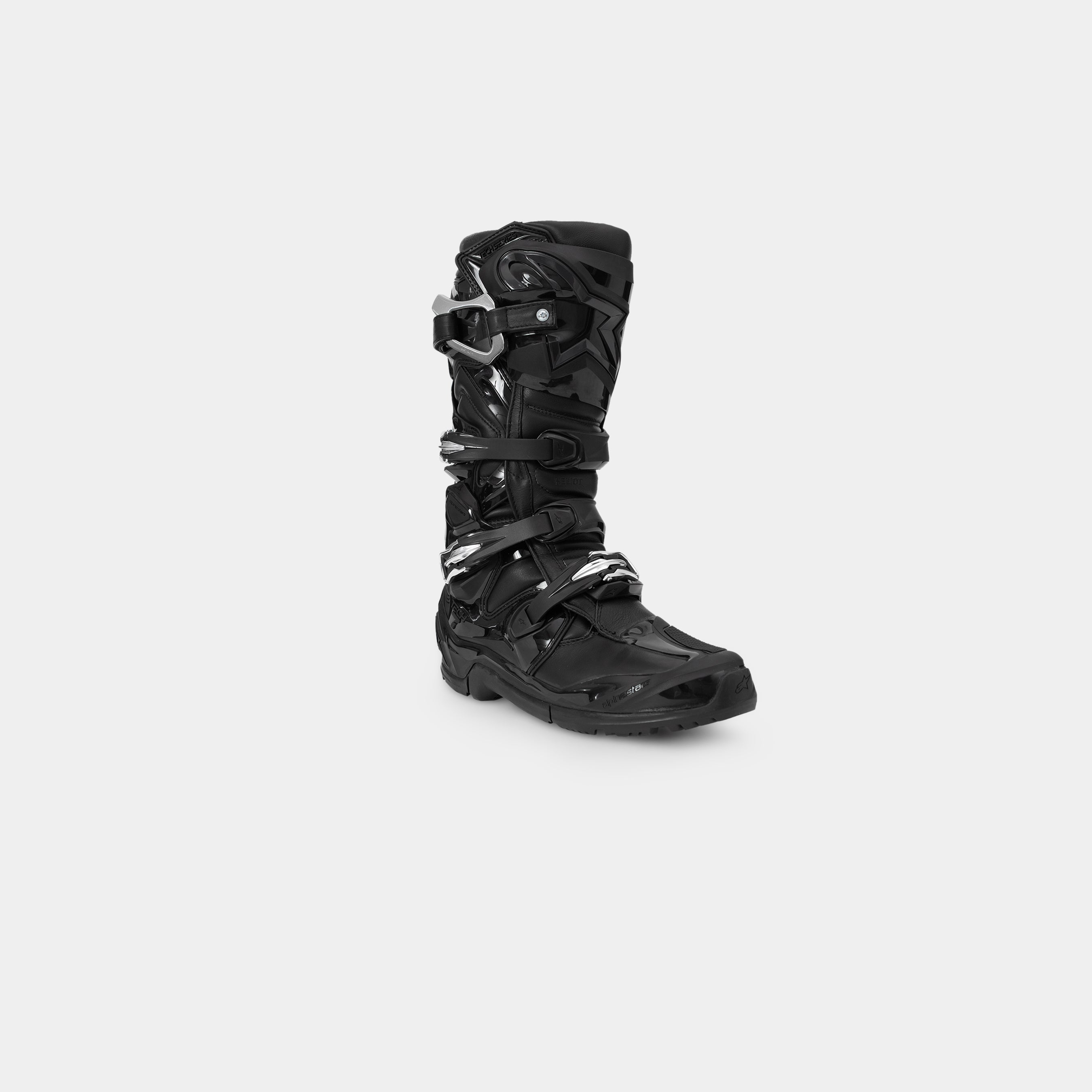 HE, product: IGNITE BOOTS (Fig. 2)