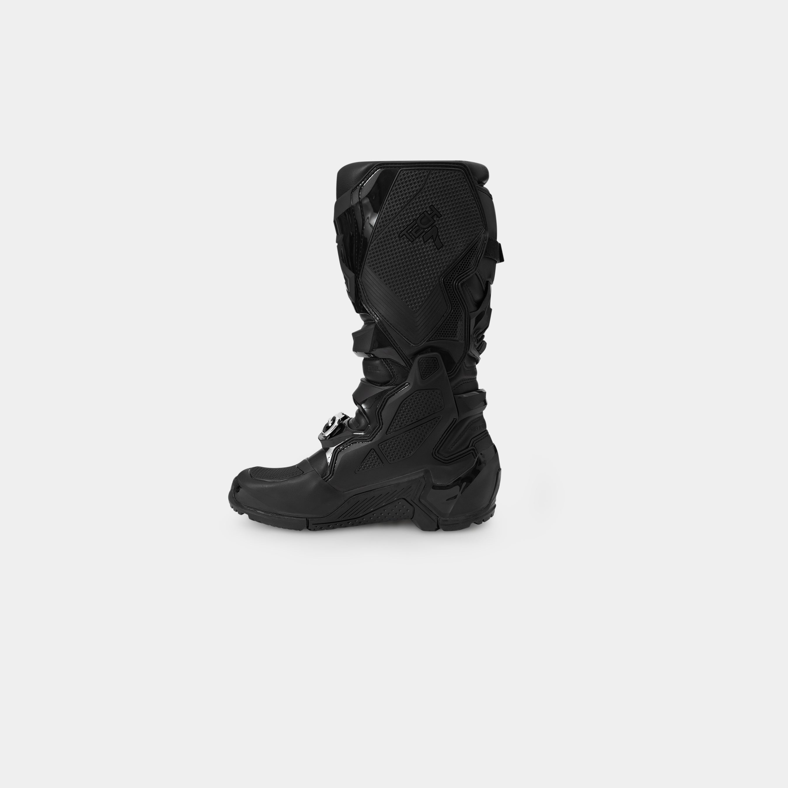 HE, product: IGNITE BOOTS (Fig. 7)
