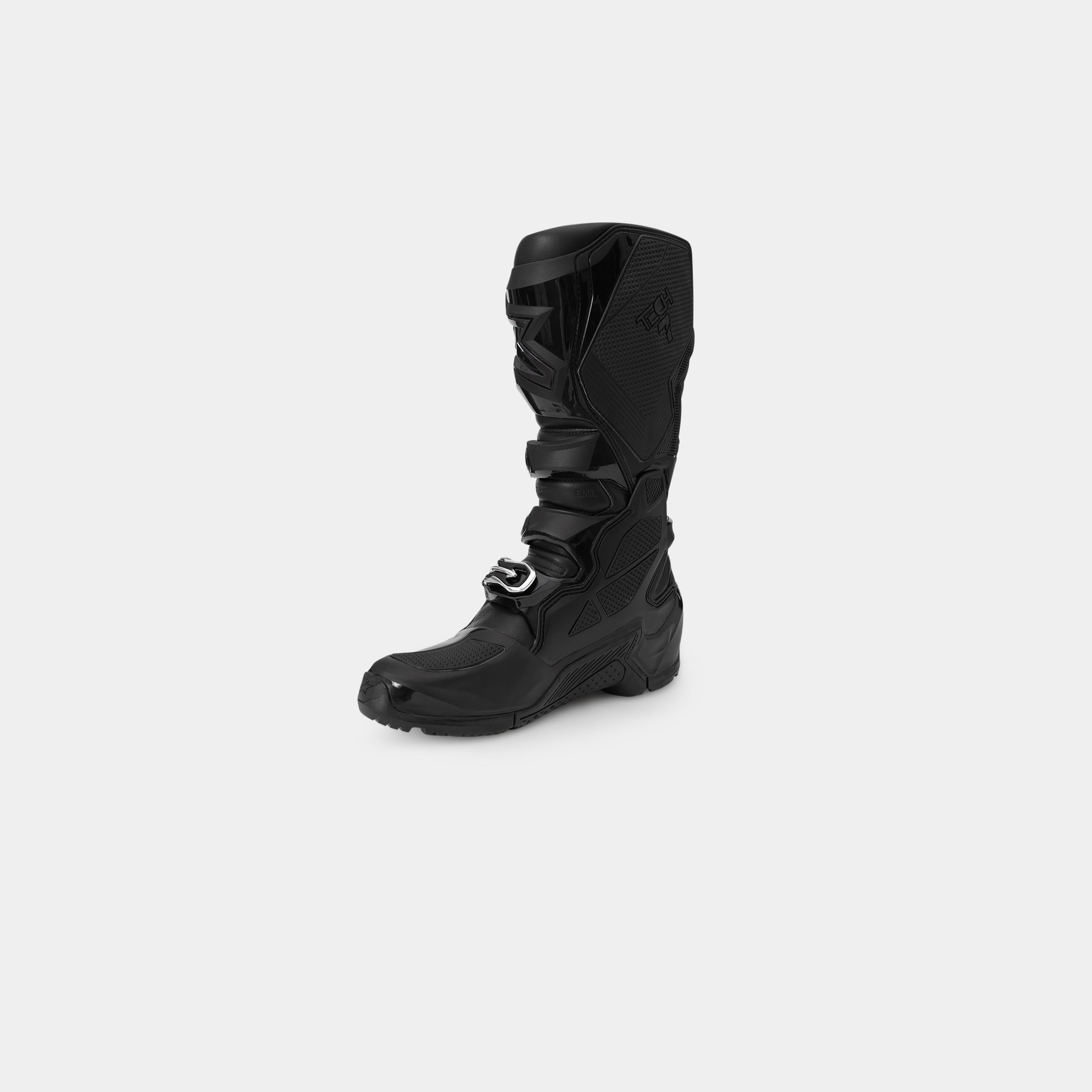 HE, product: IGNITE BOOTS (Fig. 8)