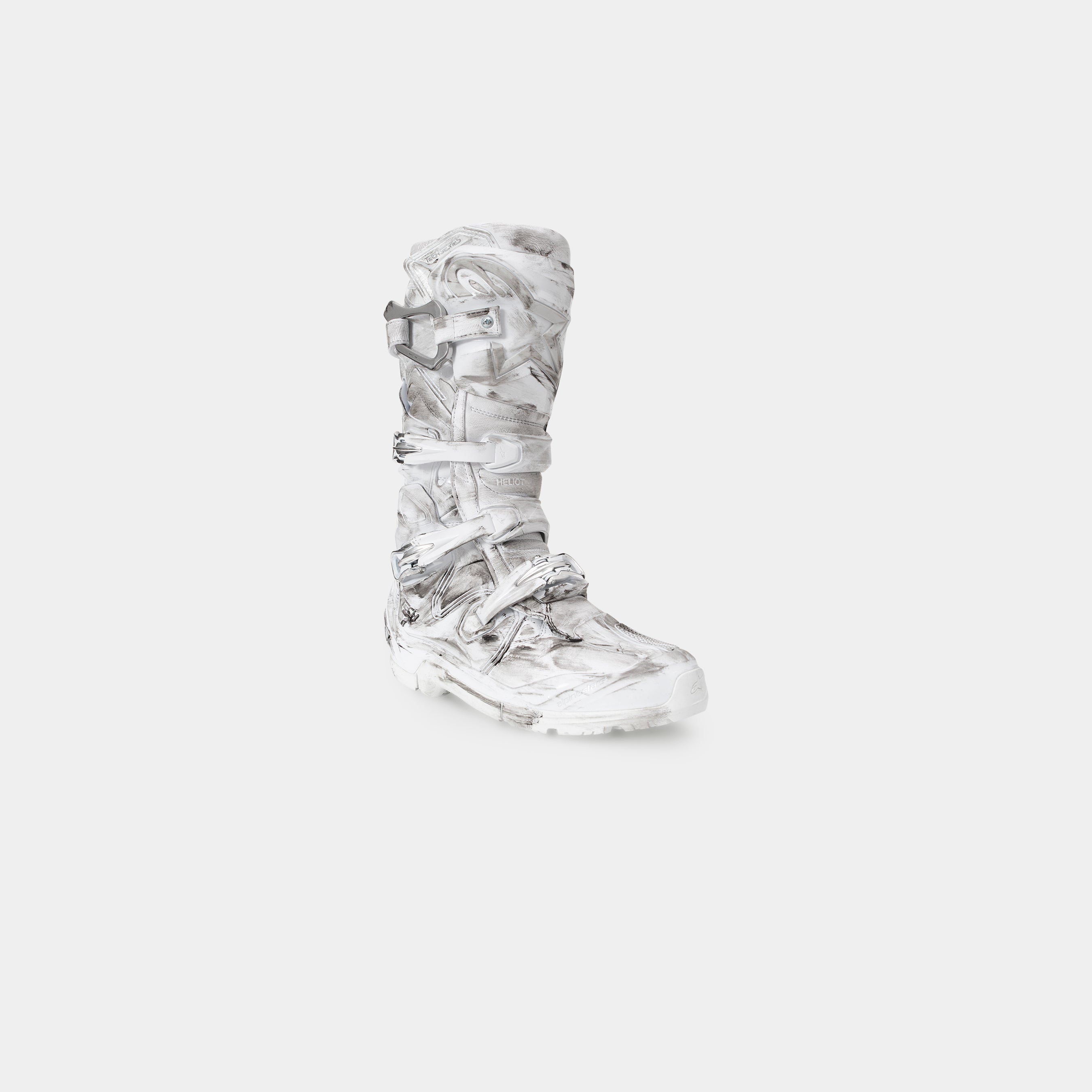 HE, product: IGNITE BOOTS (Fig. 6)