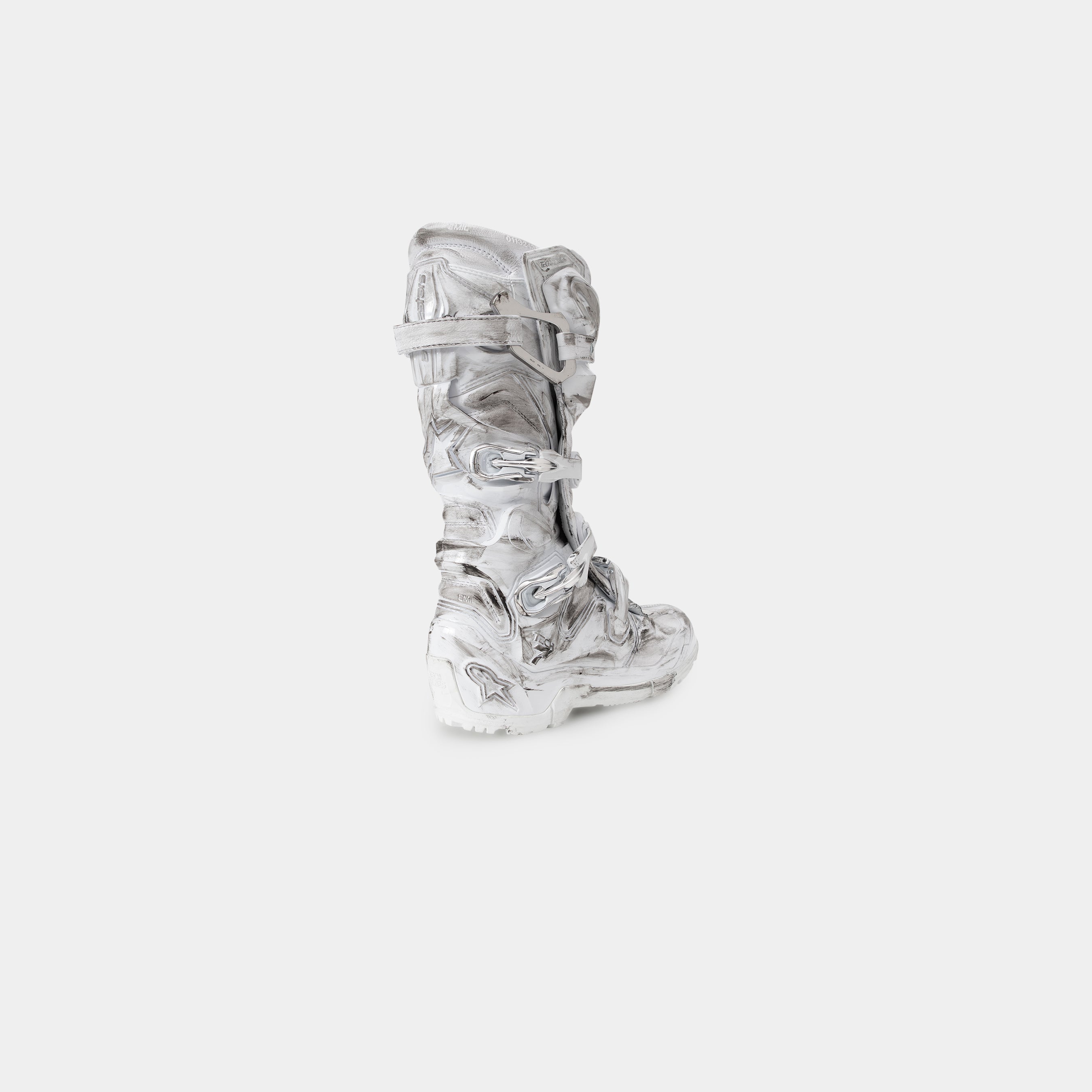 HE, product: IGNITE BOOTS (Fig. 12)