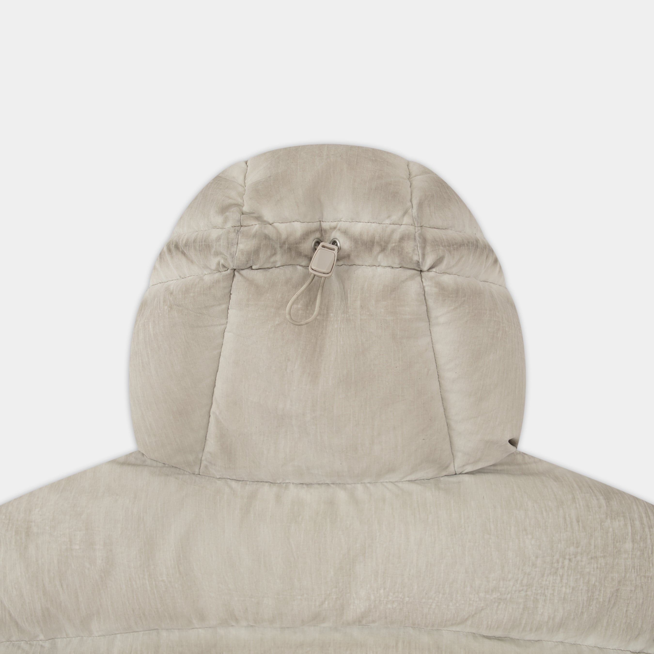 HE, product: LUMEN DOWN PUFFER (Fig. 8)