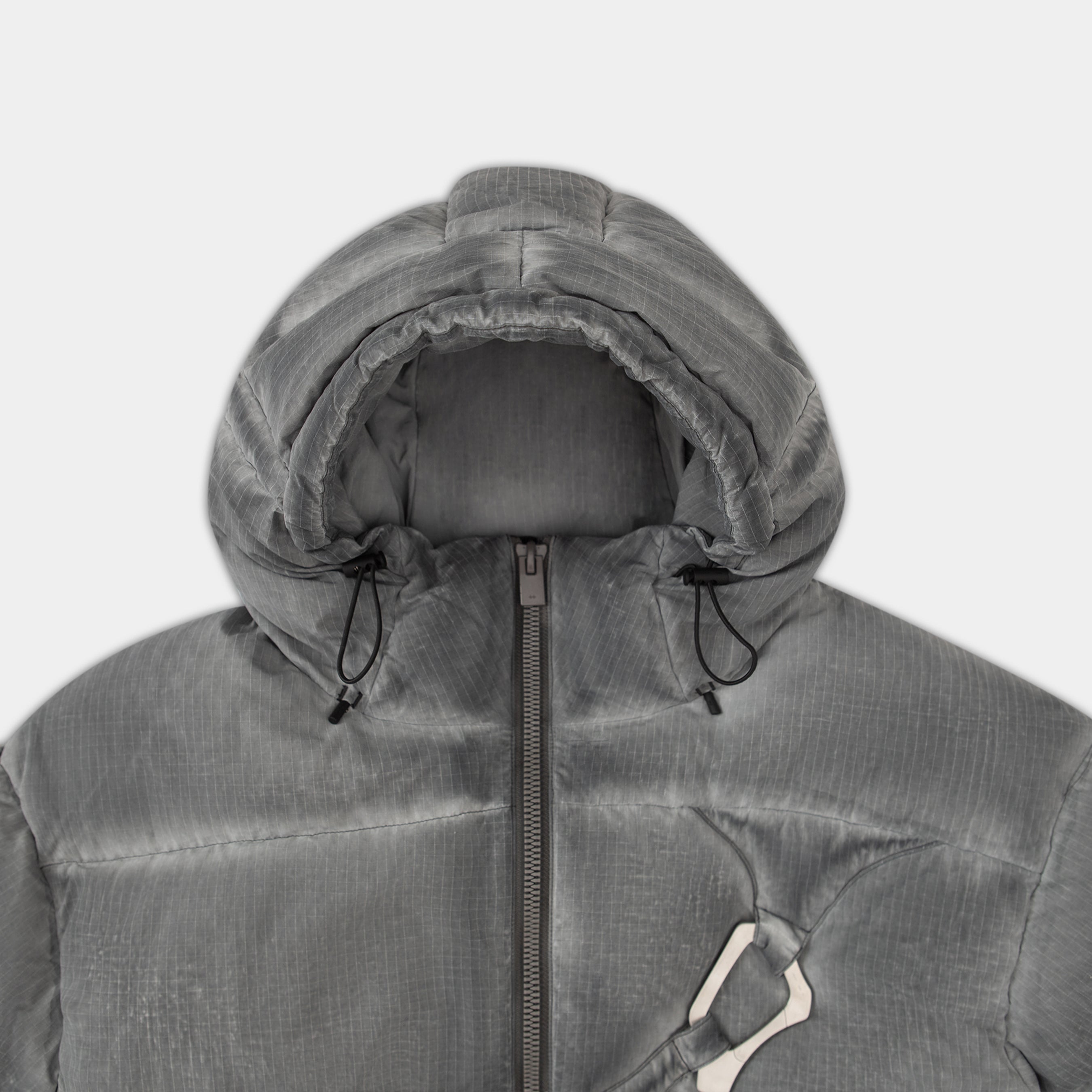 HE, product: LUMEN DOWN PUFFER (Fig. 6)