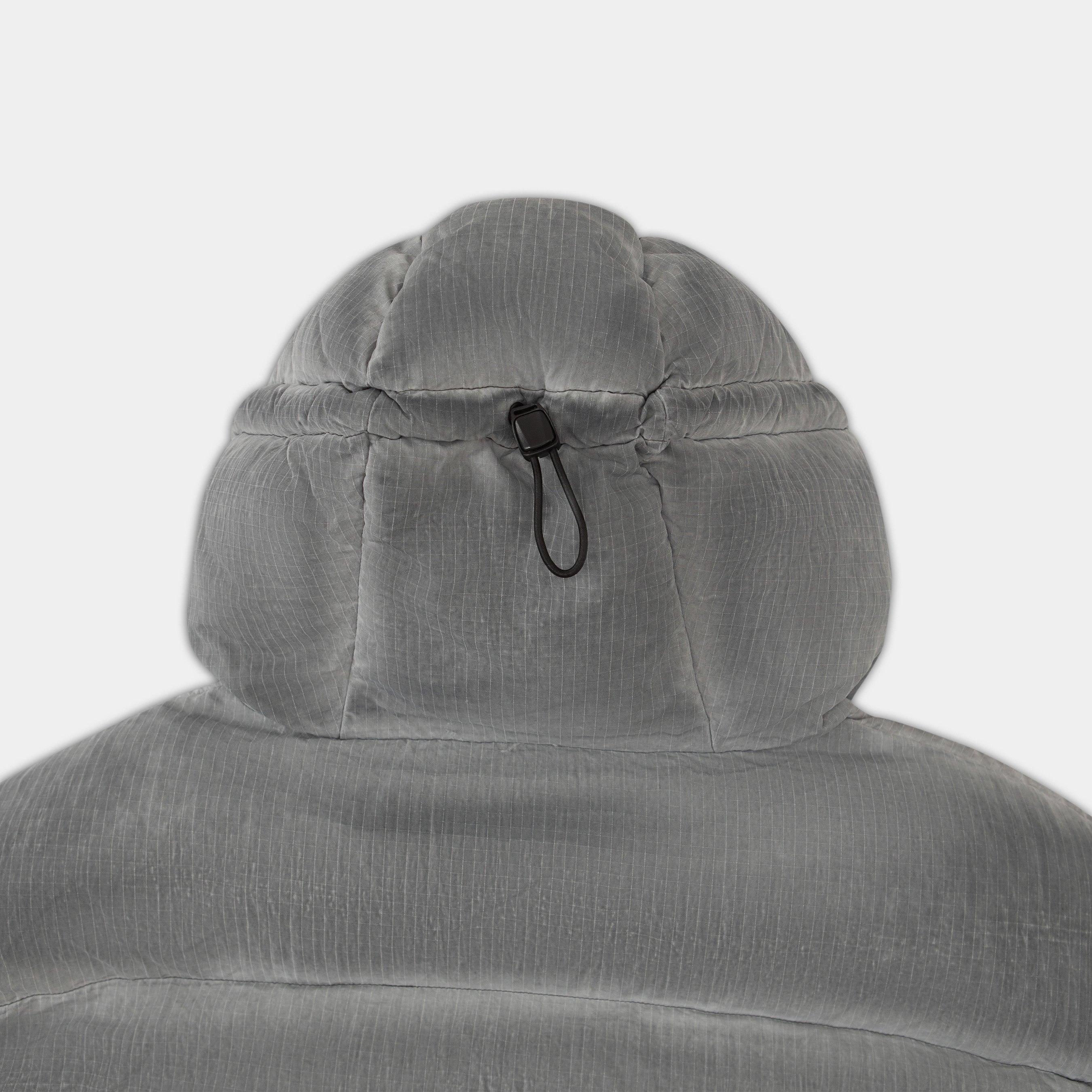 HE, product: LUMEN DOWN PUFFER (Fig. 8)