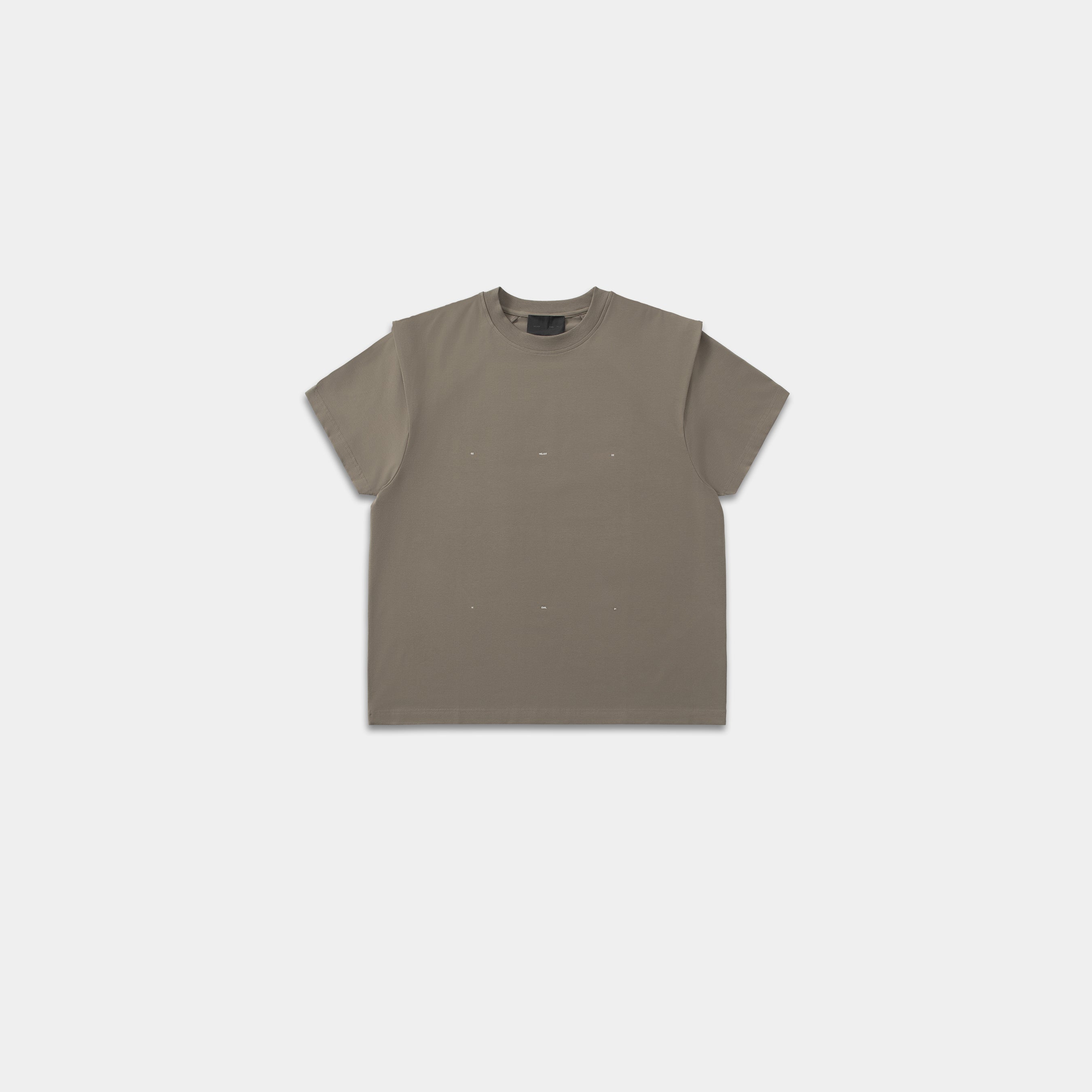 HE, product: OUTLINE LOGO T-SHIRT (Fig. 1)