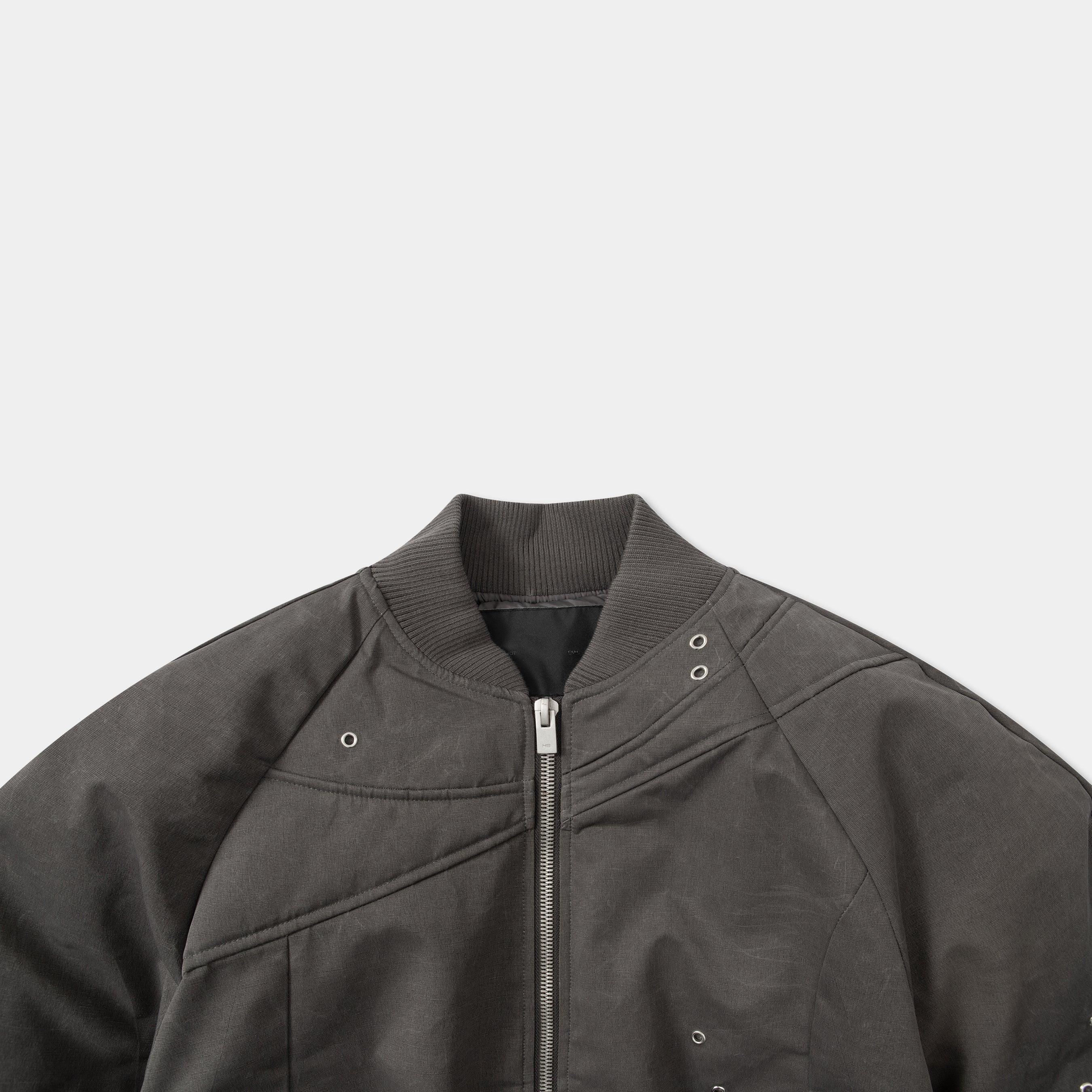 HE, product: TRANQUIL BOMBER JACKET (Fig. 3)
