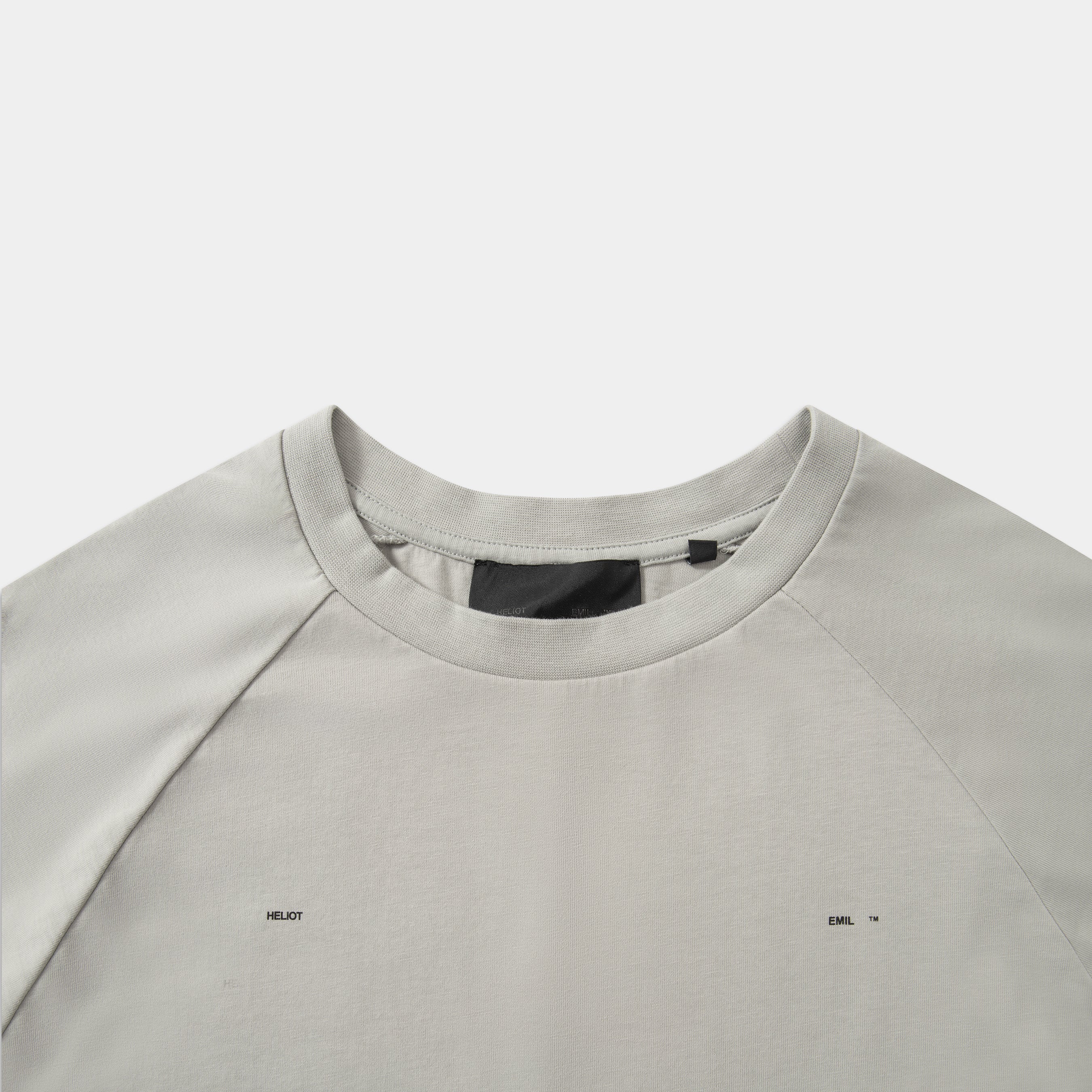 HE, product: RAGLAN T-SHIRT (Fig. 3)