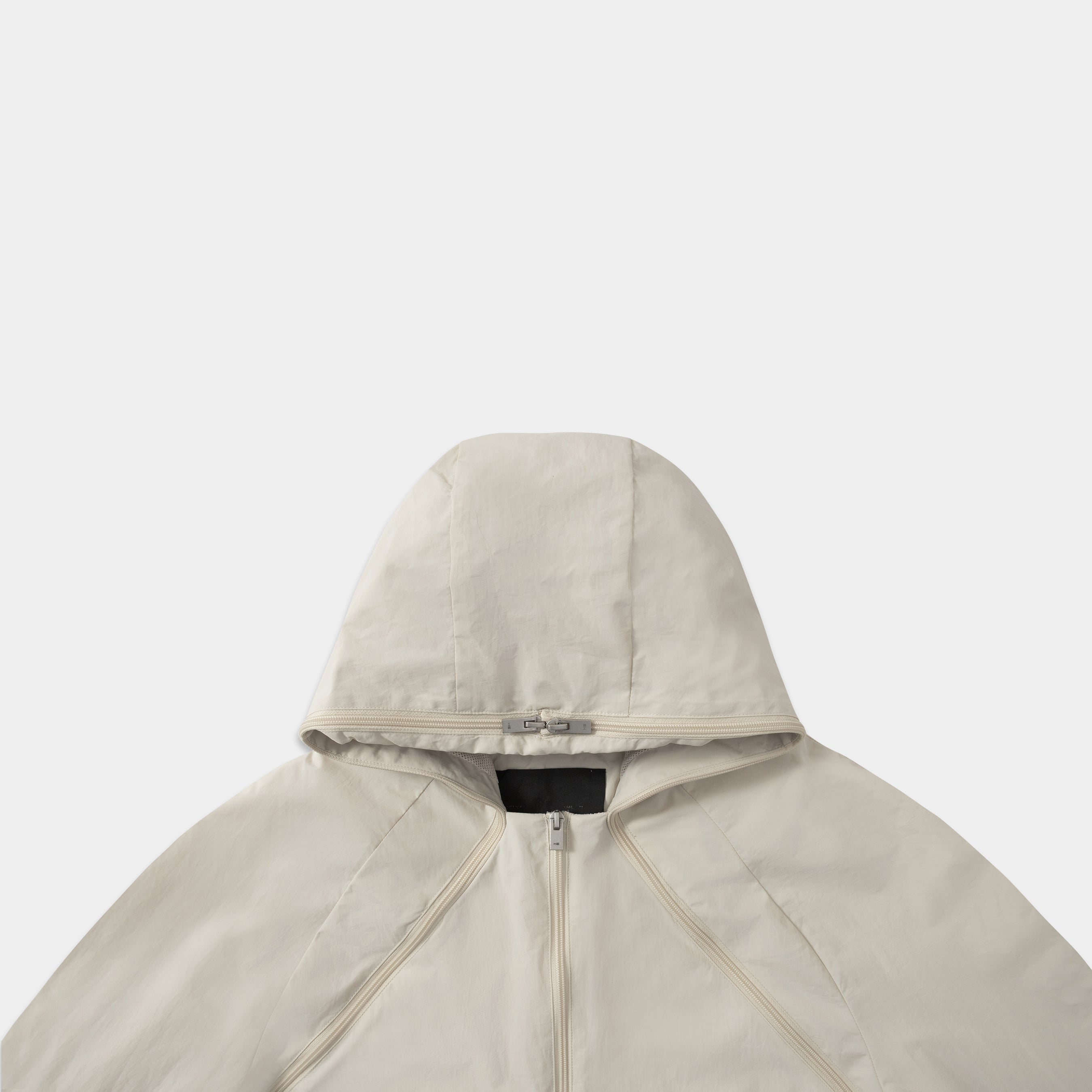 HE, product: GENERIS WINDBREAKER (Fig. 3)