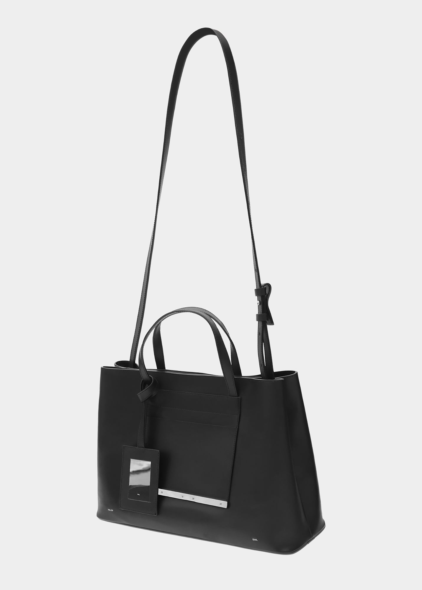 HE, product: VESPERA BAG (Fig. 15)