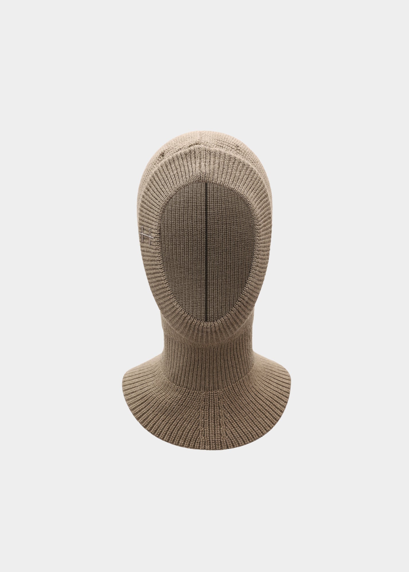 HE, product: NEBULA BALACLAVA (Fig. 3)