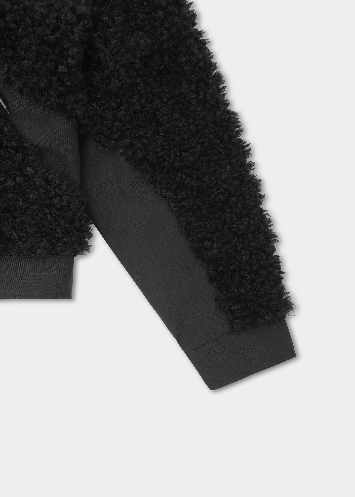 HE, product: CHIAROSCURO FLEECE (Fig. 6)