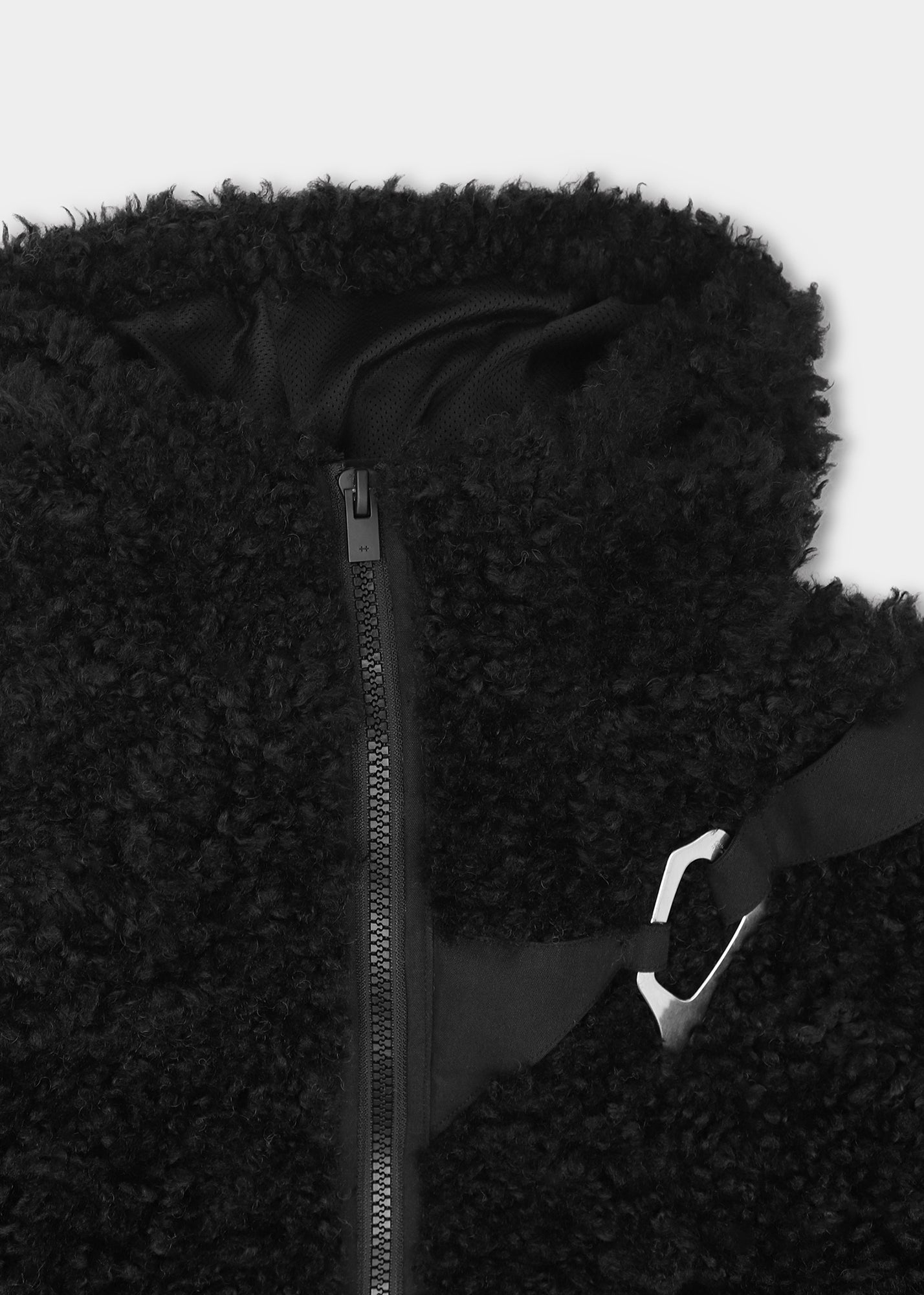 HE, product: CHIAROSCURO FLEECE (Fig. 9)